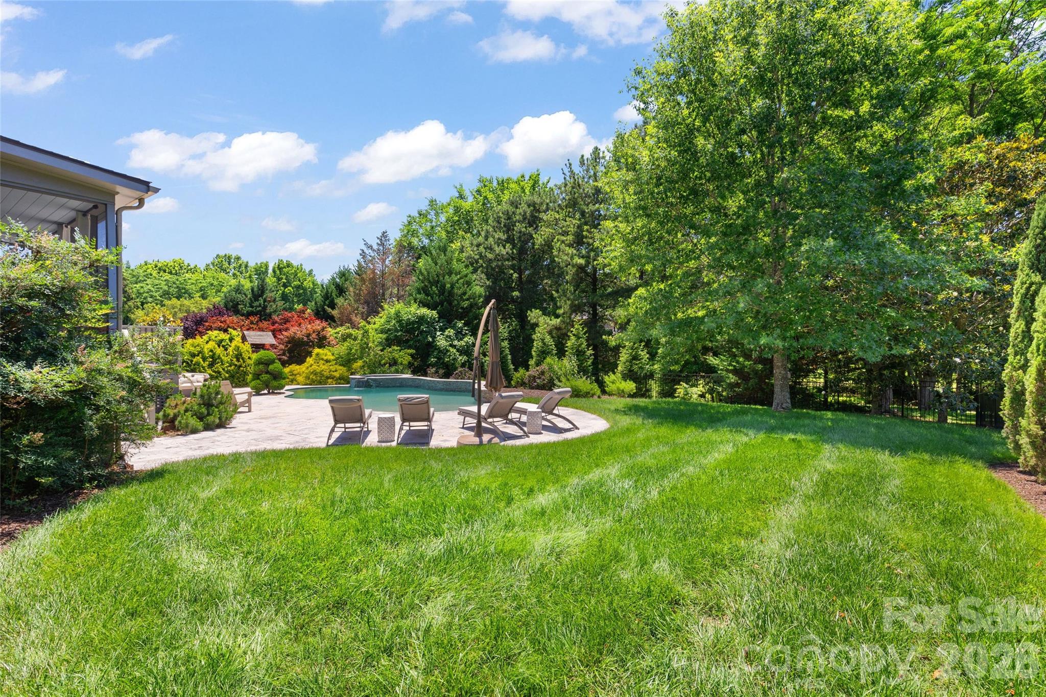 3207 Lakehurst Crossing Property Photo 38