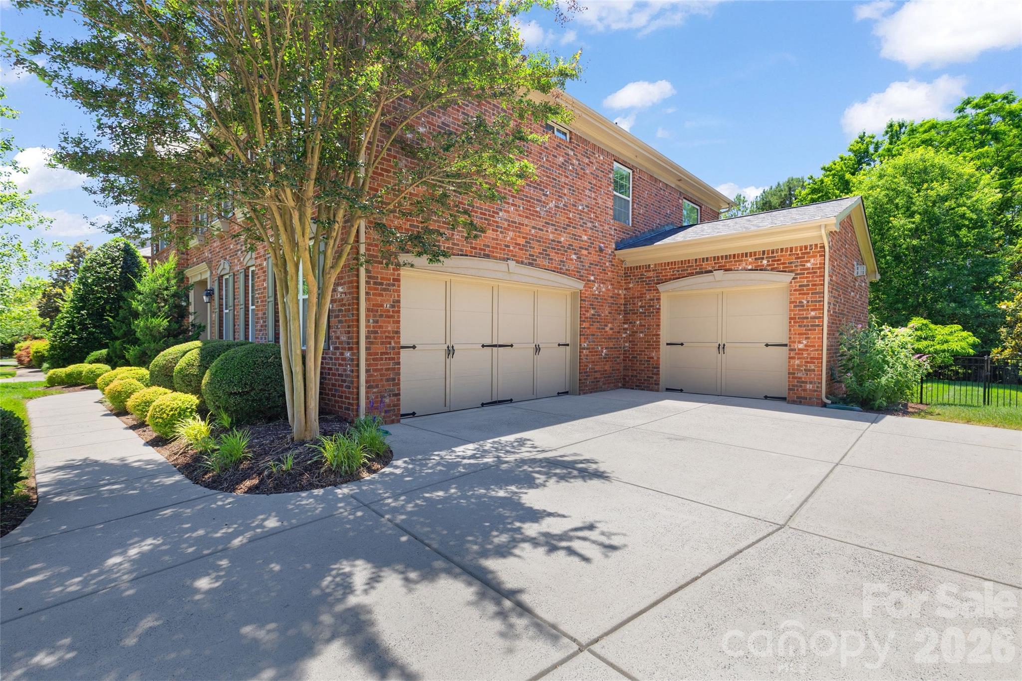 3207 Lakehurst Crossing Property Photo 41