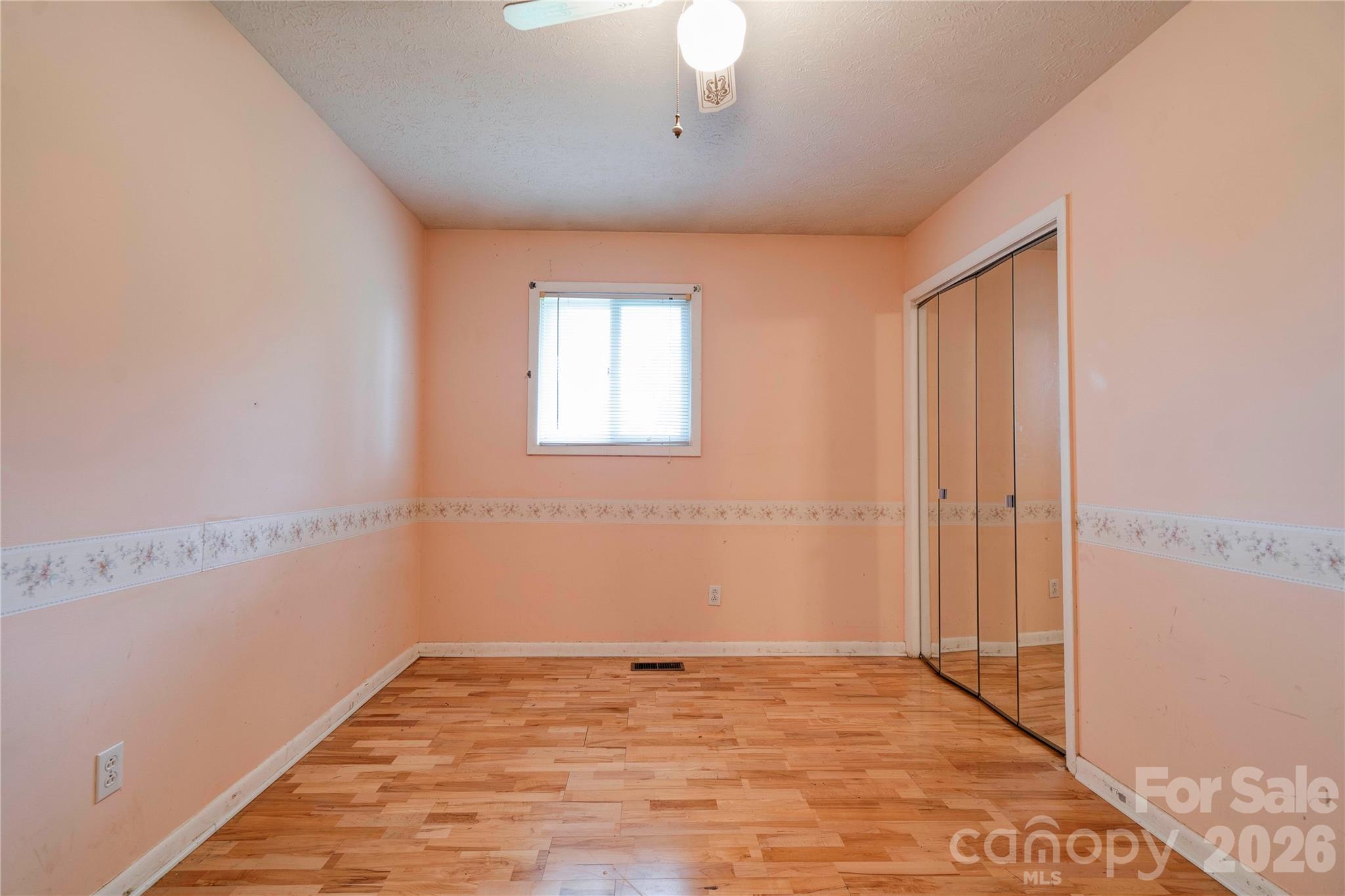 3016 Longwood Drive Property Photo 21