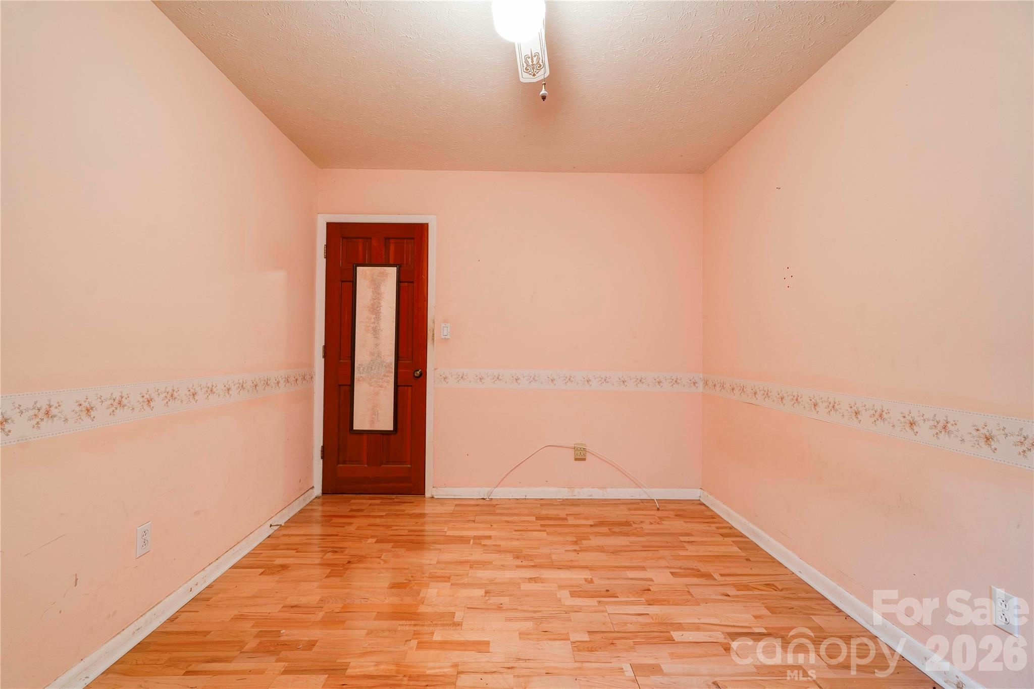 3016 Longwood Drive Property Photo 26