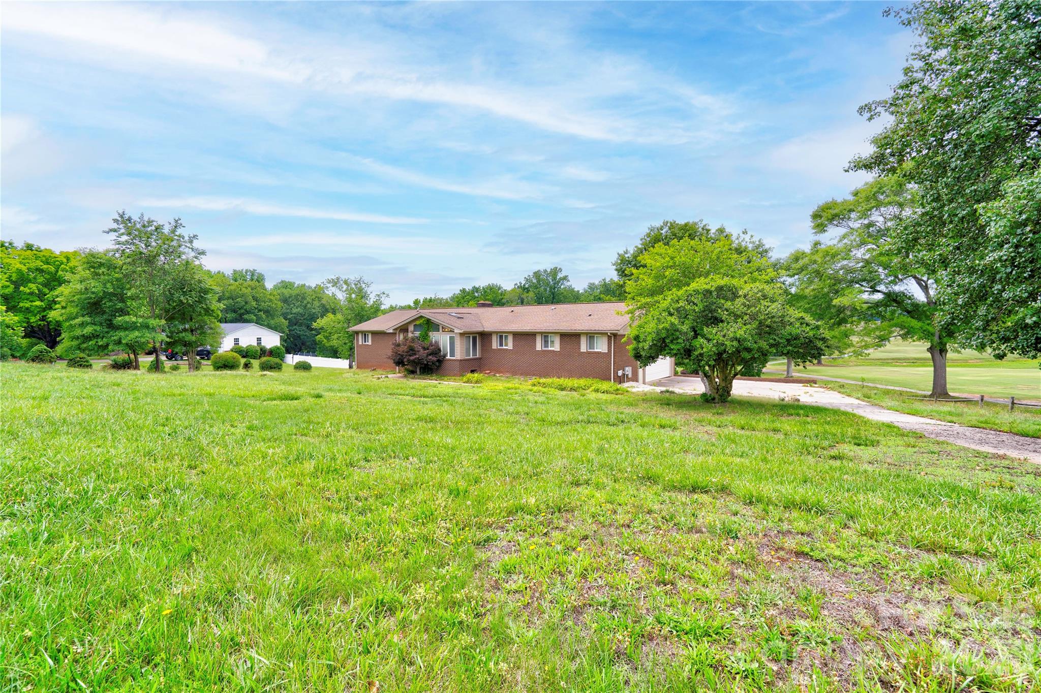 3016 Longwood Drive Property Photo 29