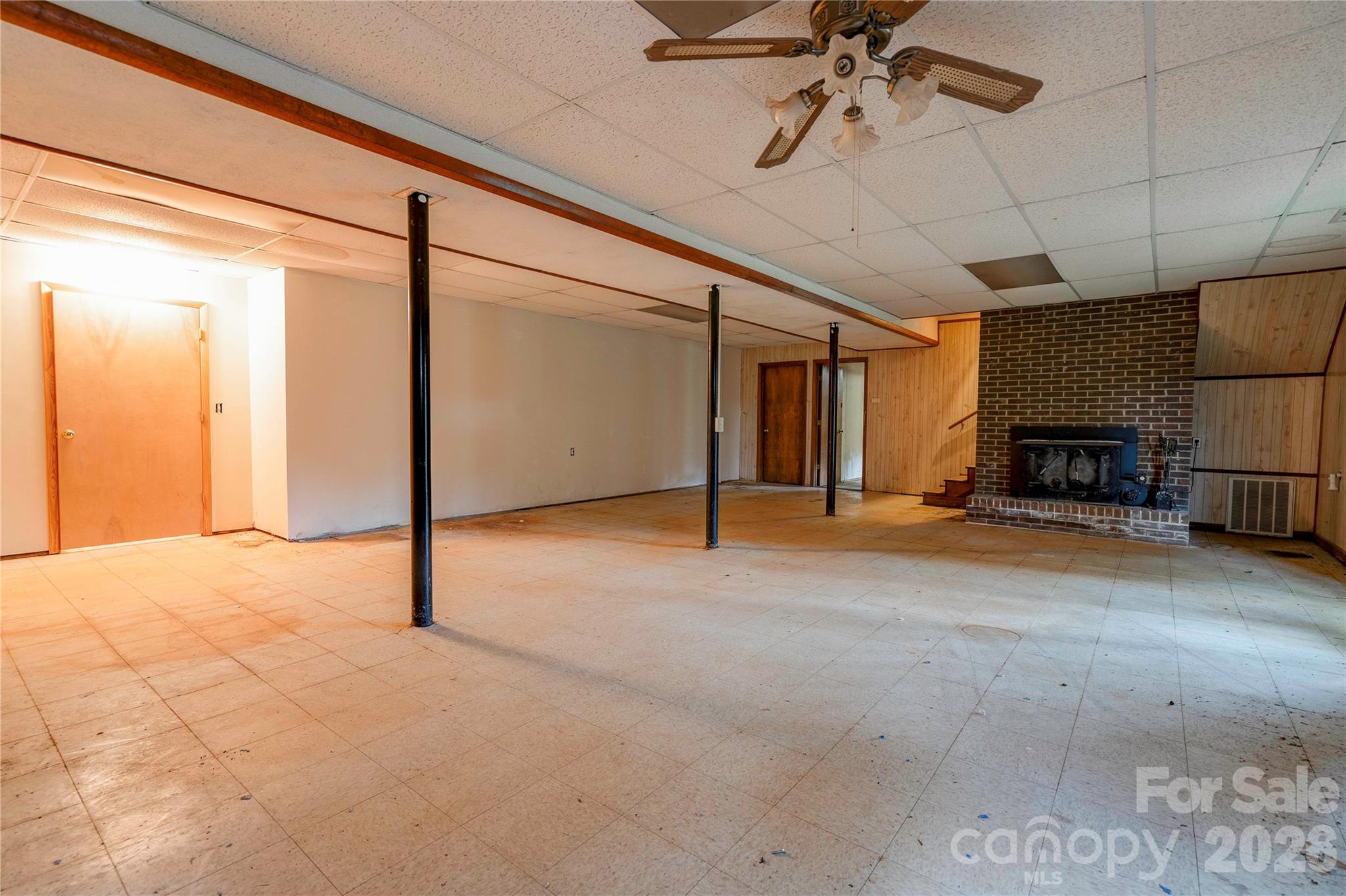 3016 Longwood Drive Property Photo 39