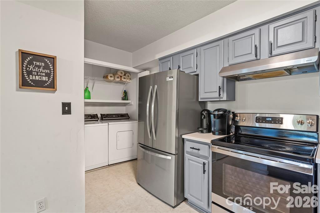 5870 Harris Grove Lane Property Photo 12