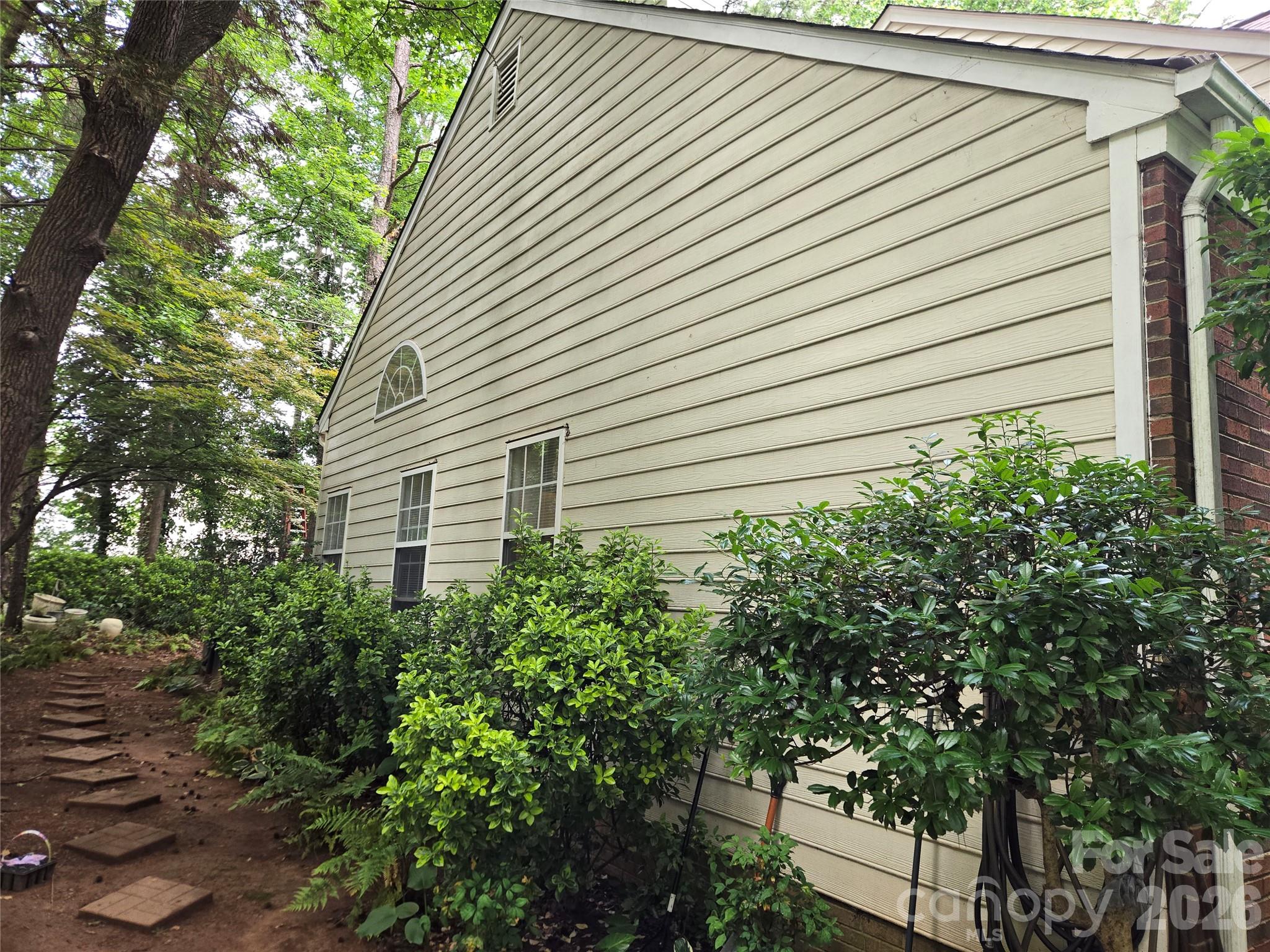 6313 Lily Pad Court Property Photo 13