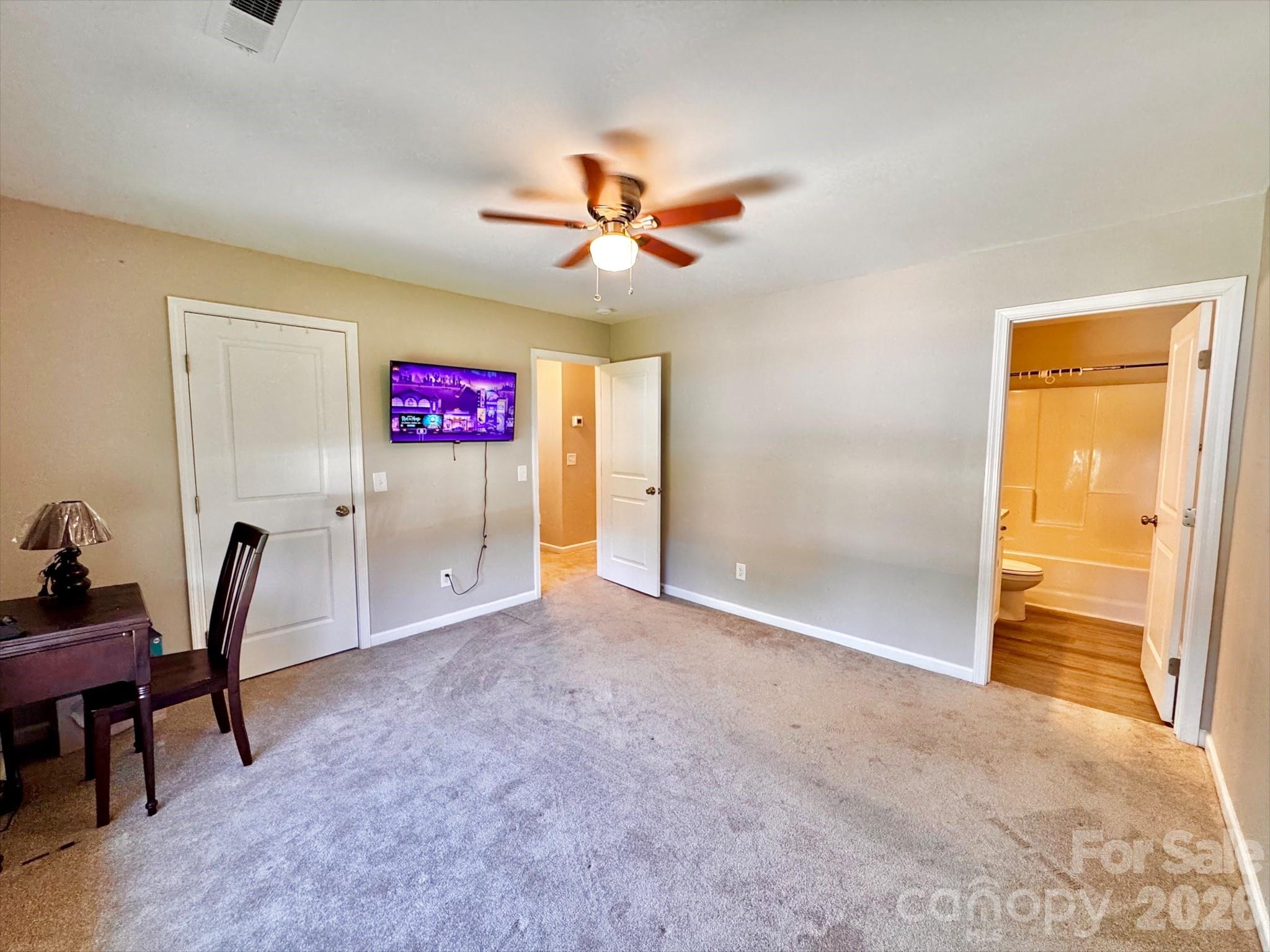 207 Freedom Drive Property Photo 4