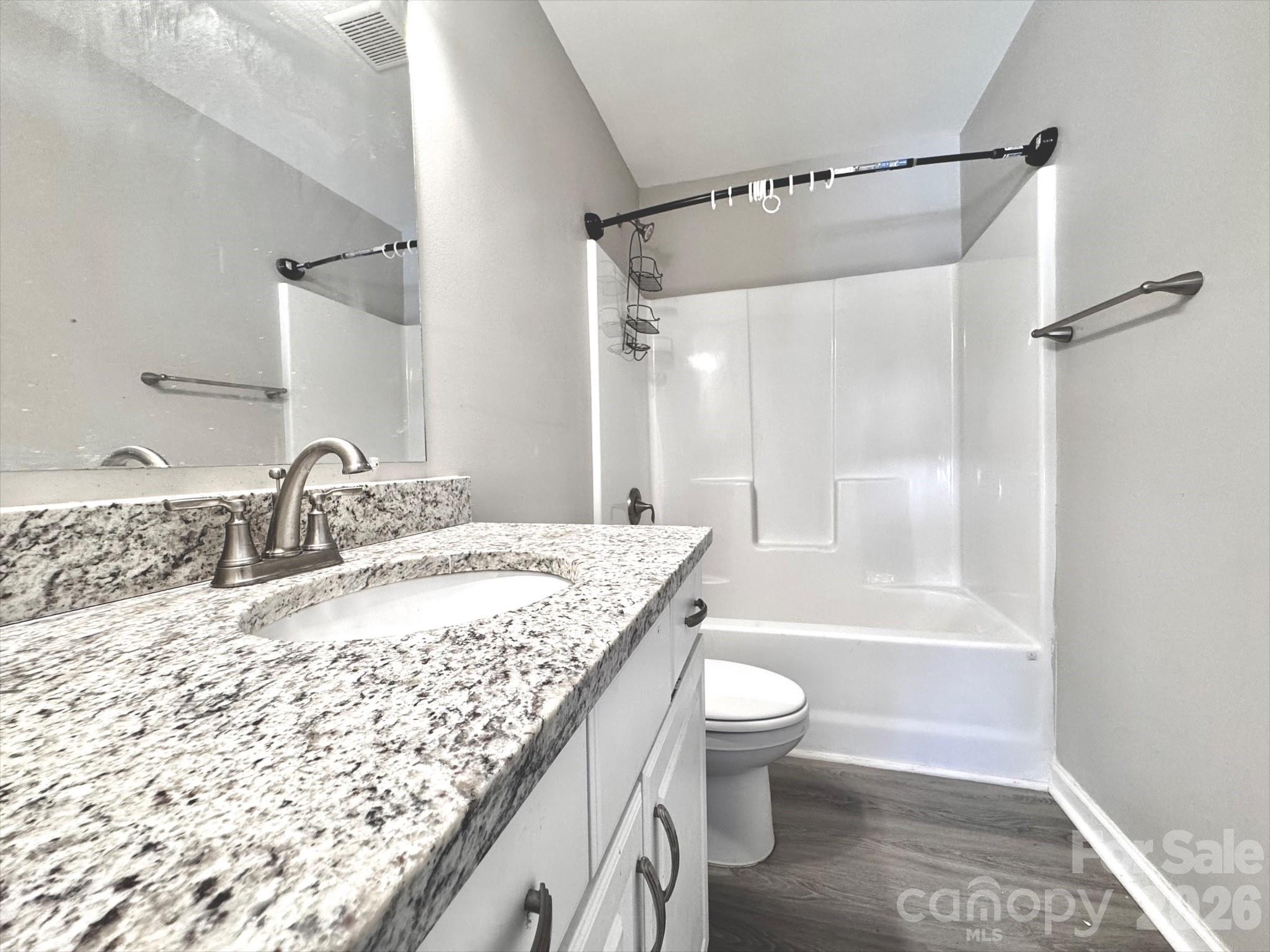 207 Freedom Drive Property Photo 5