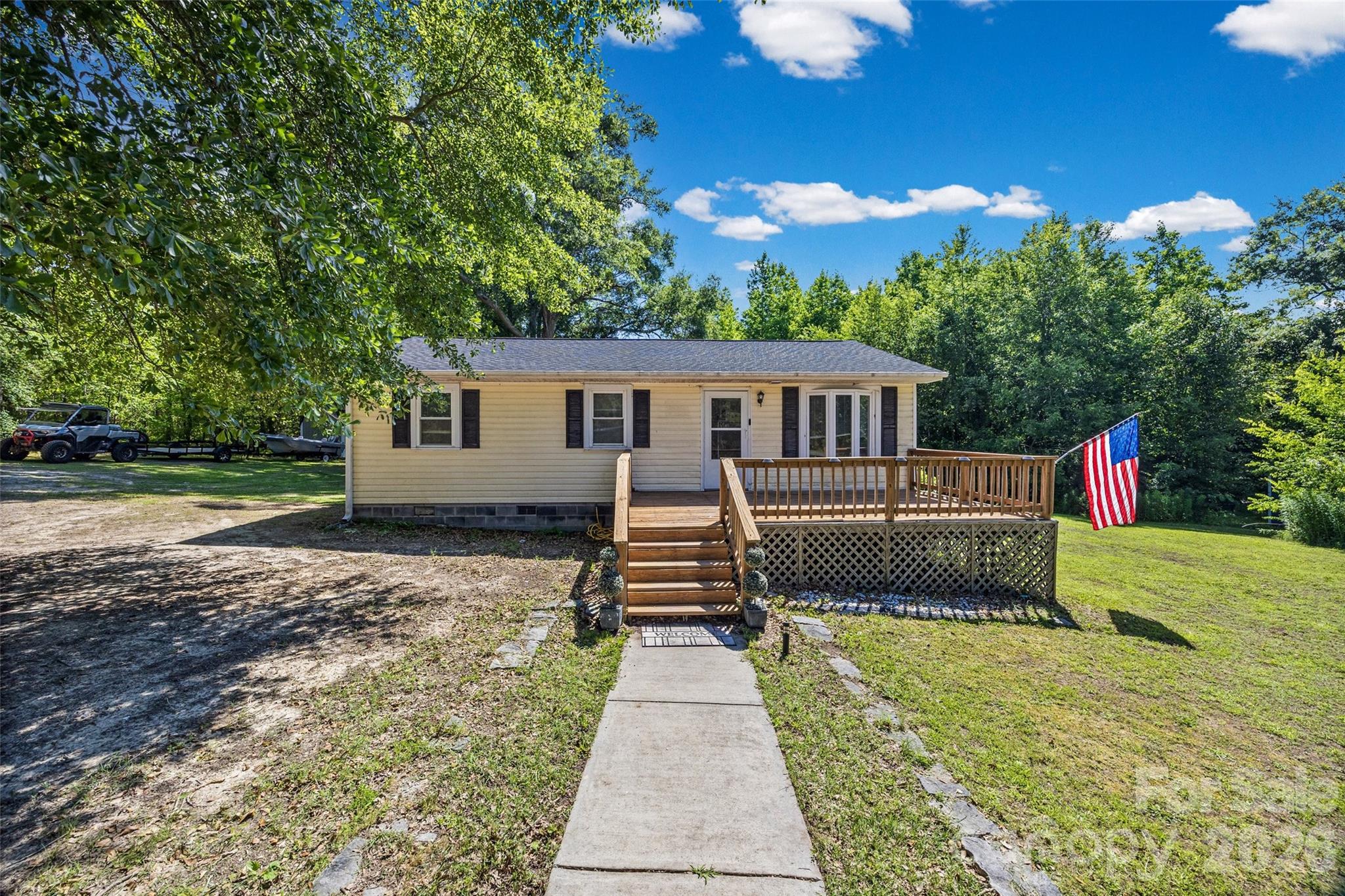 805 Yarborough Road Property Photo 1