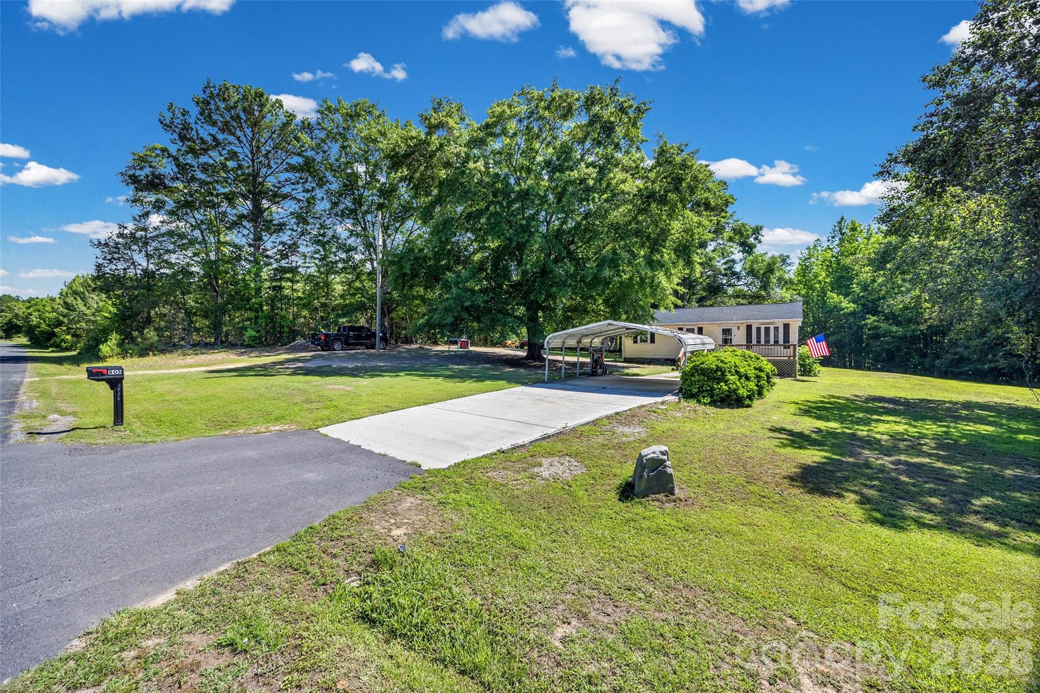 805 Yarborough Road Property Photo 2