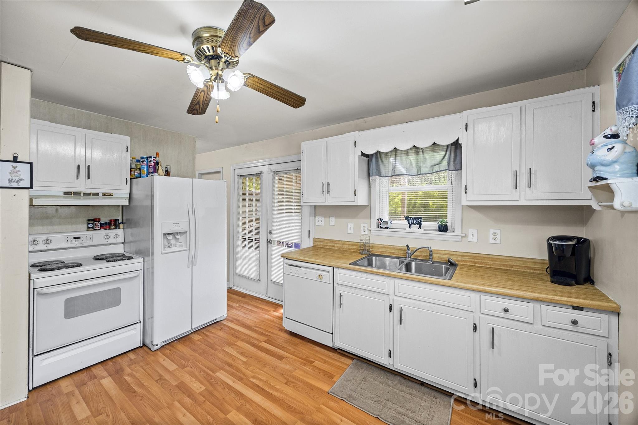 805 Yarborough Road Property Photo 10