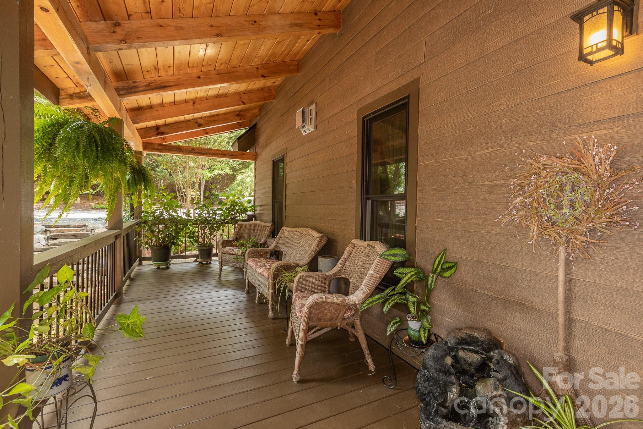 68 Woodgate Trail 93 Property Photo 34