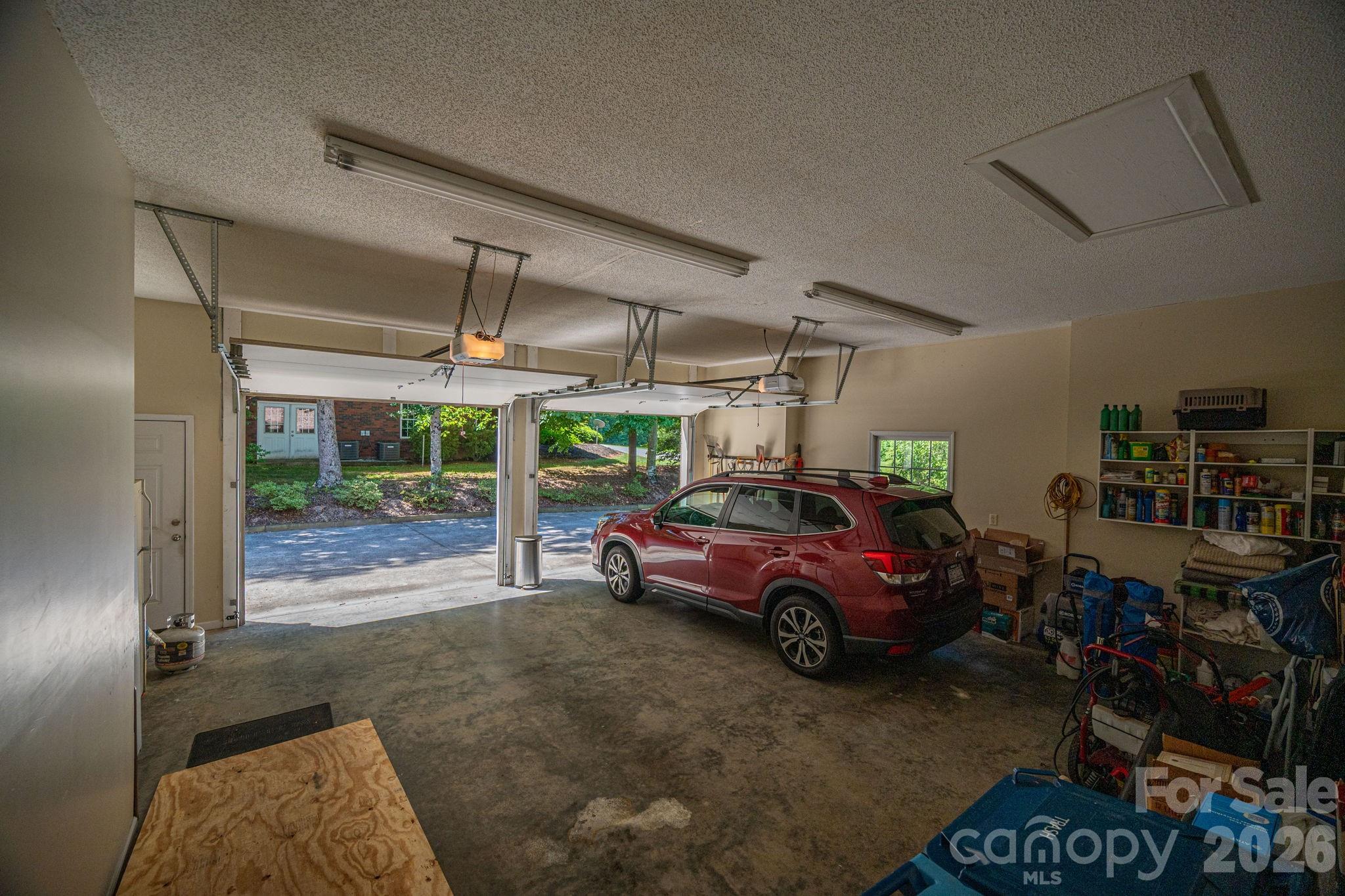 170 Windsor Drive Property Photo 6