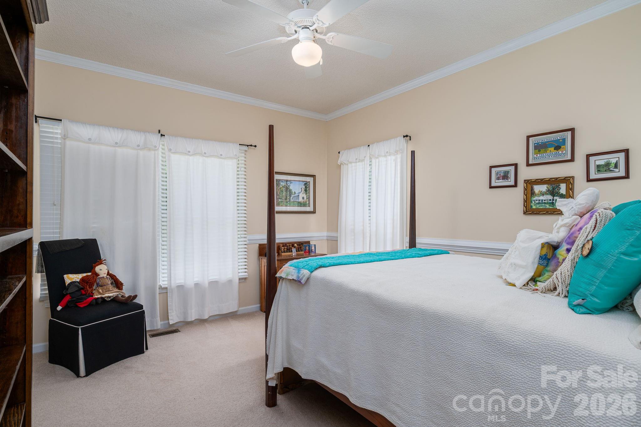 170 Windsor Drive Property Photo 14