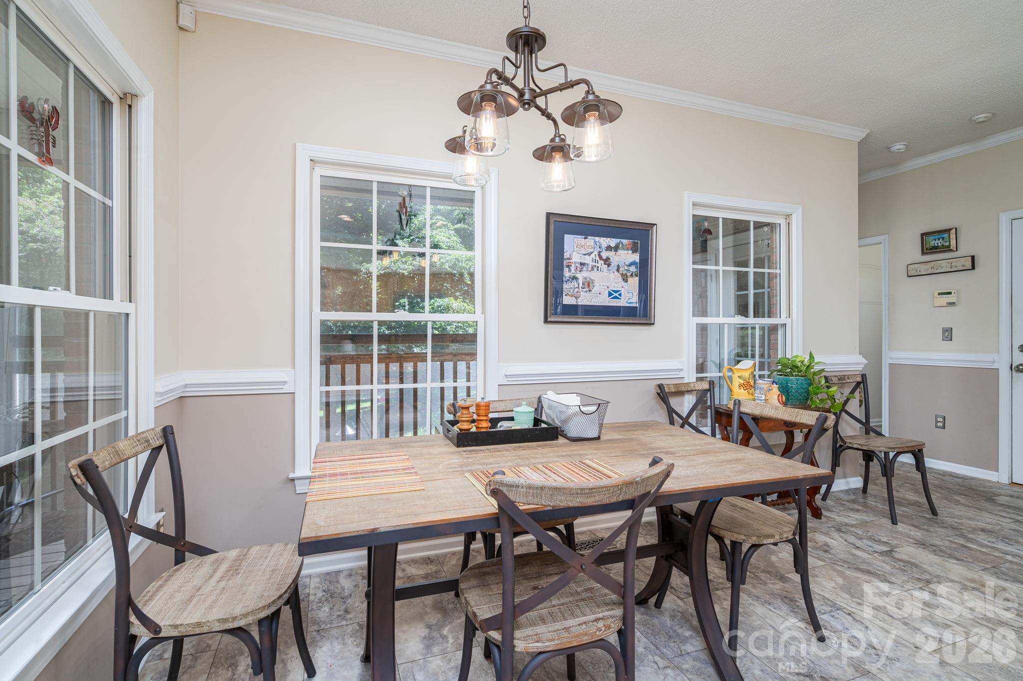 170 Windsor Drive Property Photo 21
