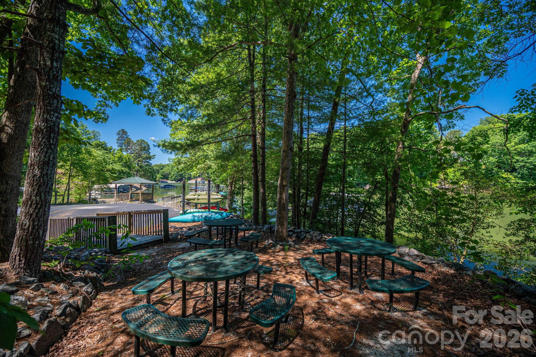 170 Windsor Drive Property Photo 26