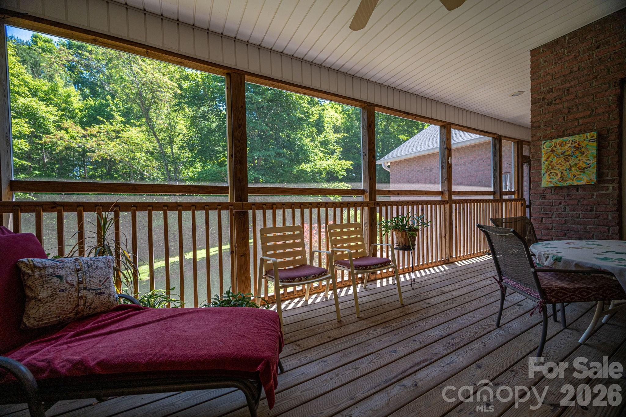 170 Windsor Drive Property Photo 27