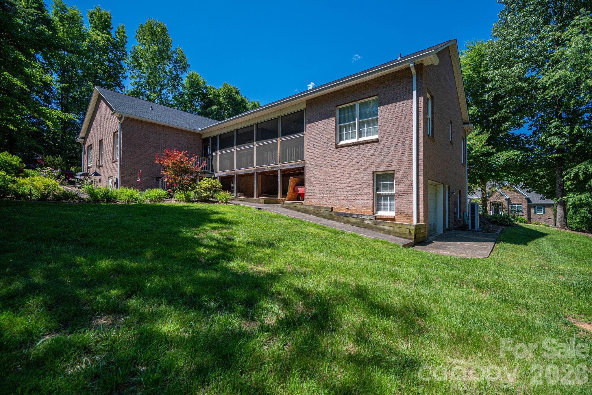 170 Windsor Drive Property Photo 30