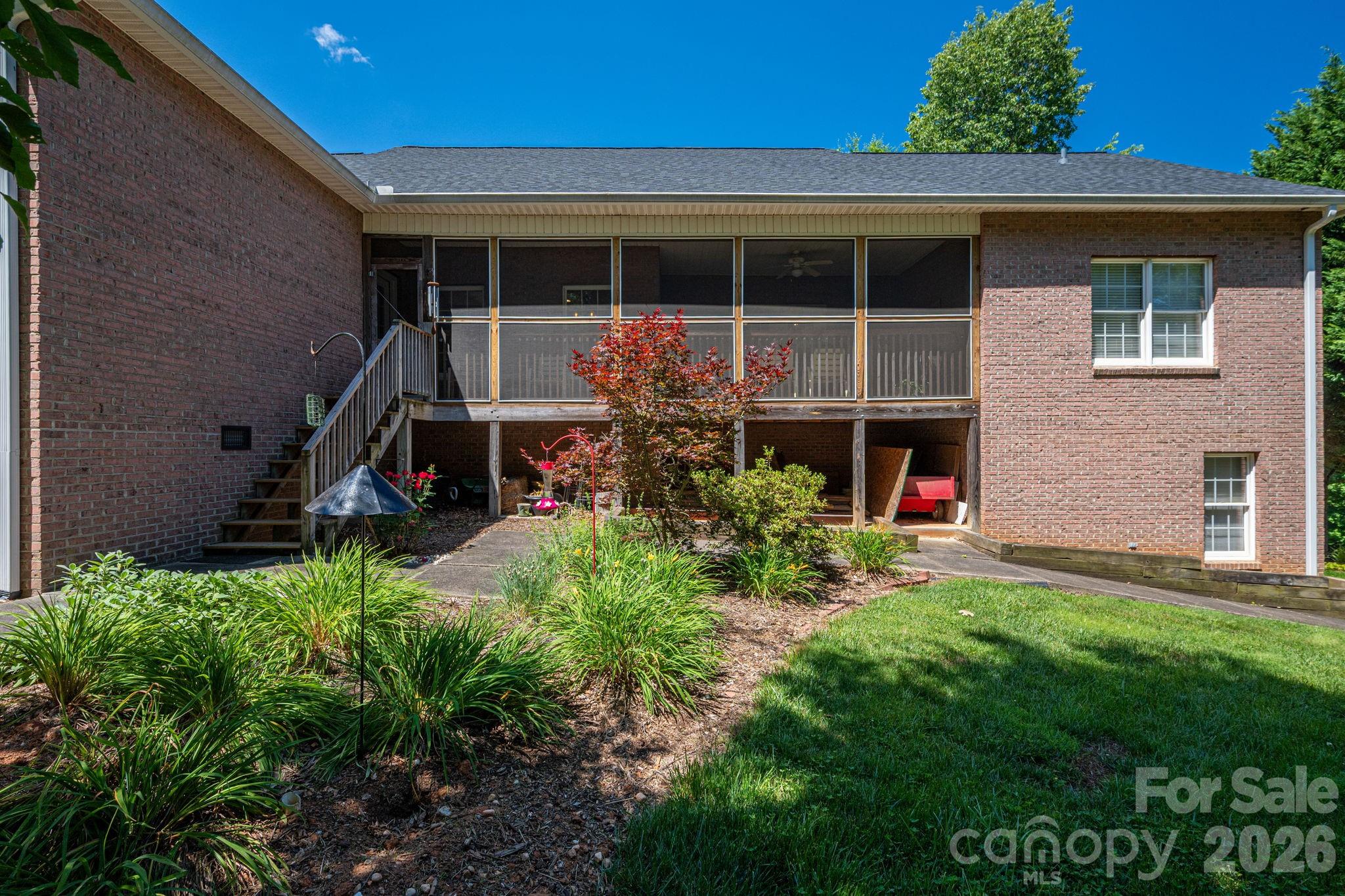 170 Windsor Drive Property Photo 31