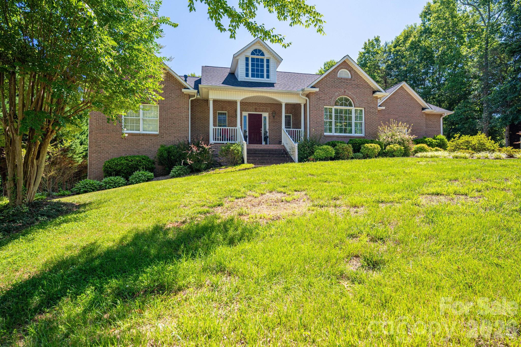 170 Windsor Drive Property Photo 35