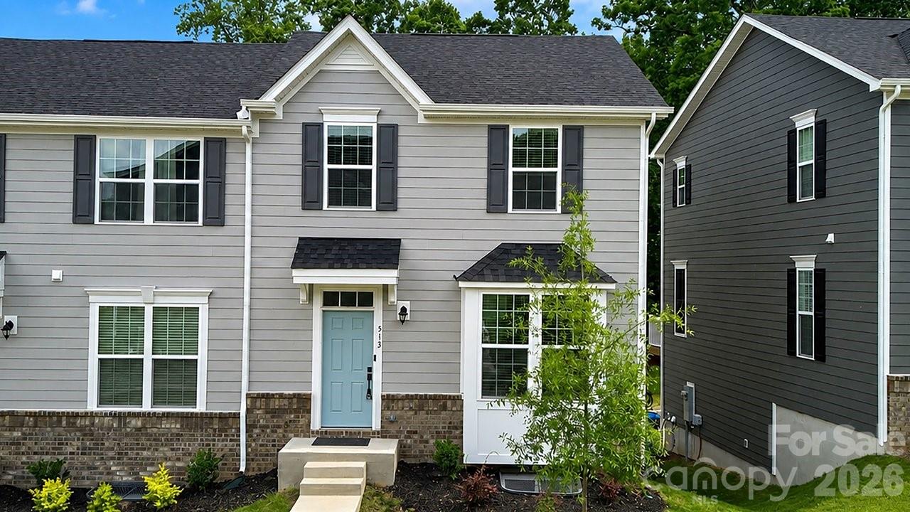 513 Evergreen Terrace 22 Property Photo 1