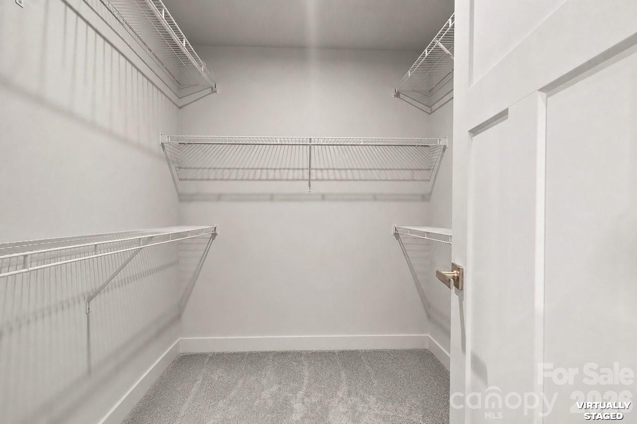513 Evergreen Terrace 22 Property Photo 16