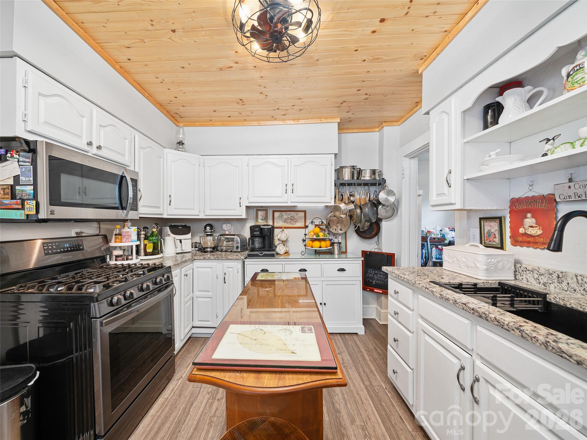 44 Hemlock Avenue Property Photo 7