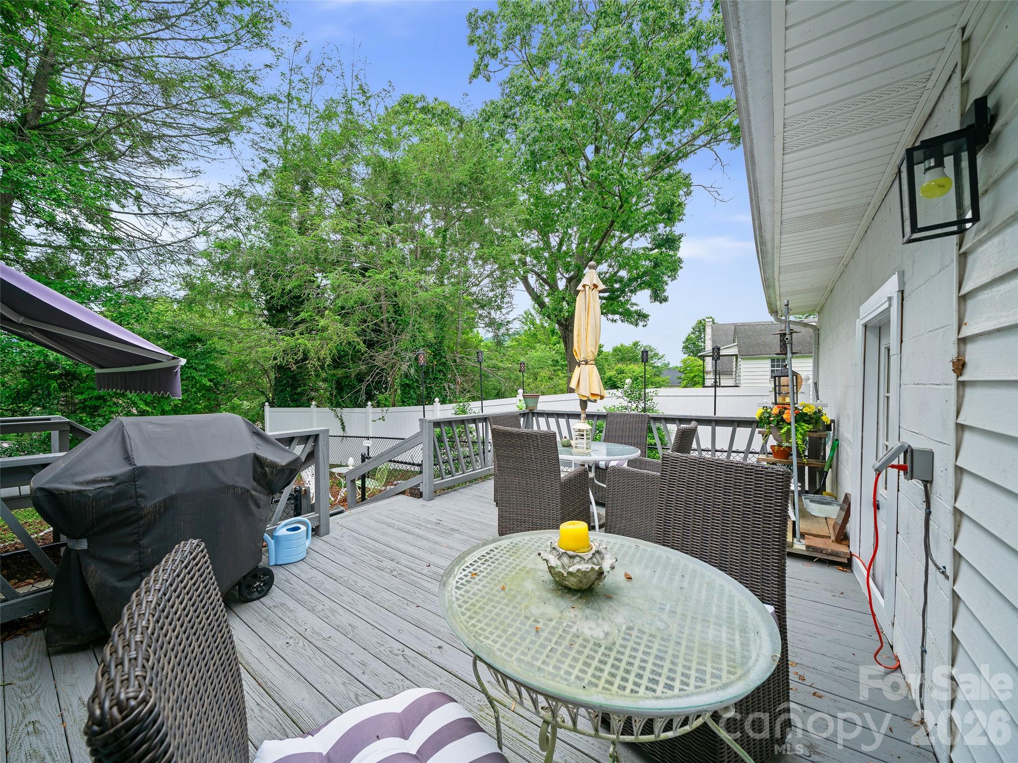 44 Hemlock Avenue Property Photo 18