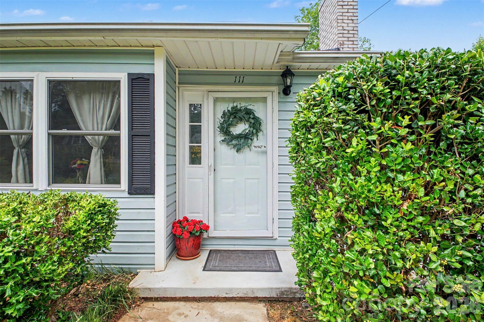 111 Cove Avenue Property Photo 3