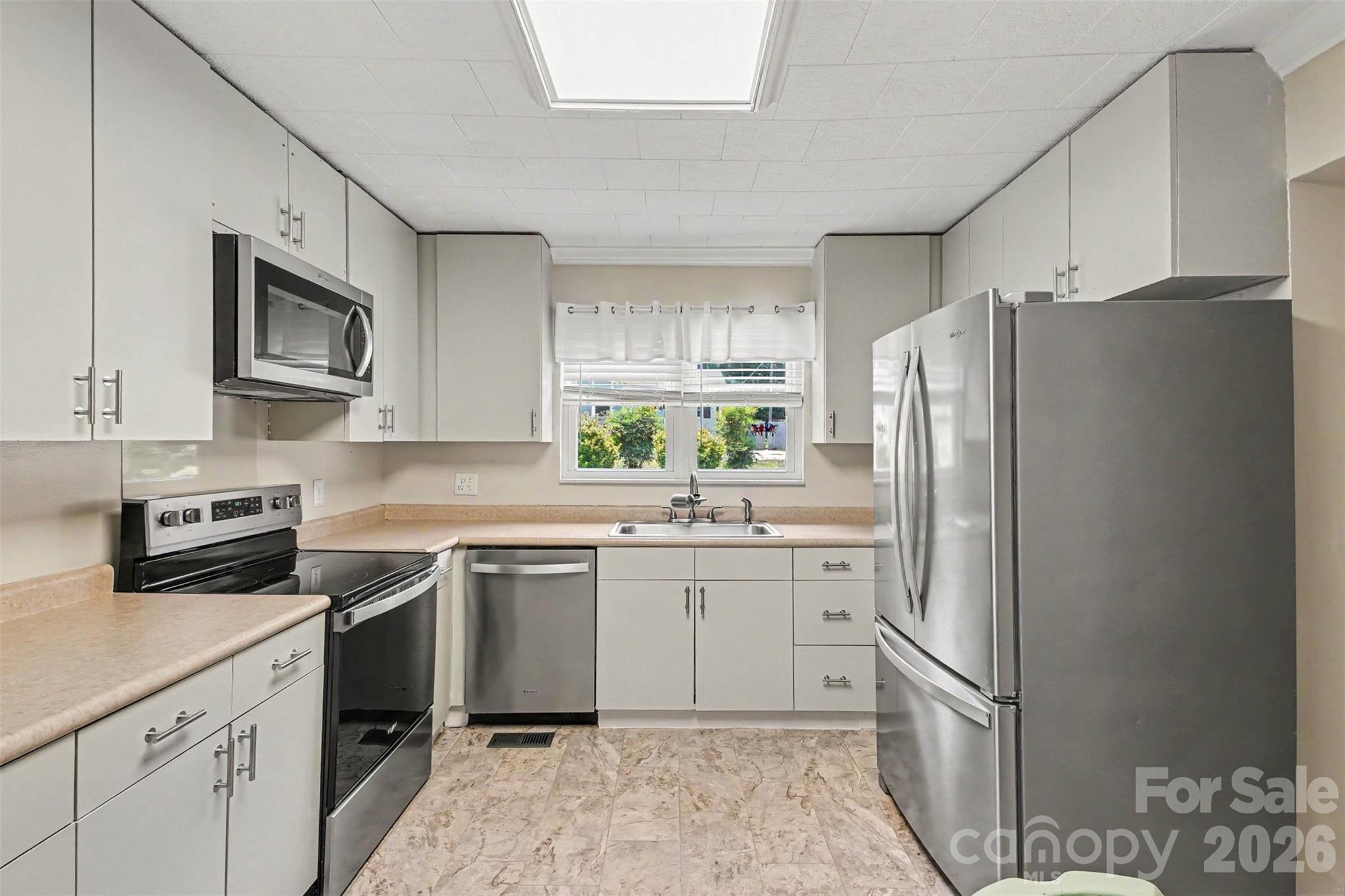 111 Cove Avenue Property Photo 8