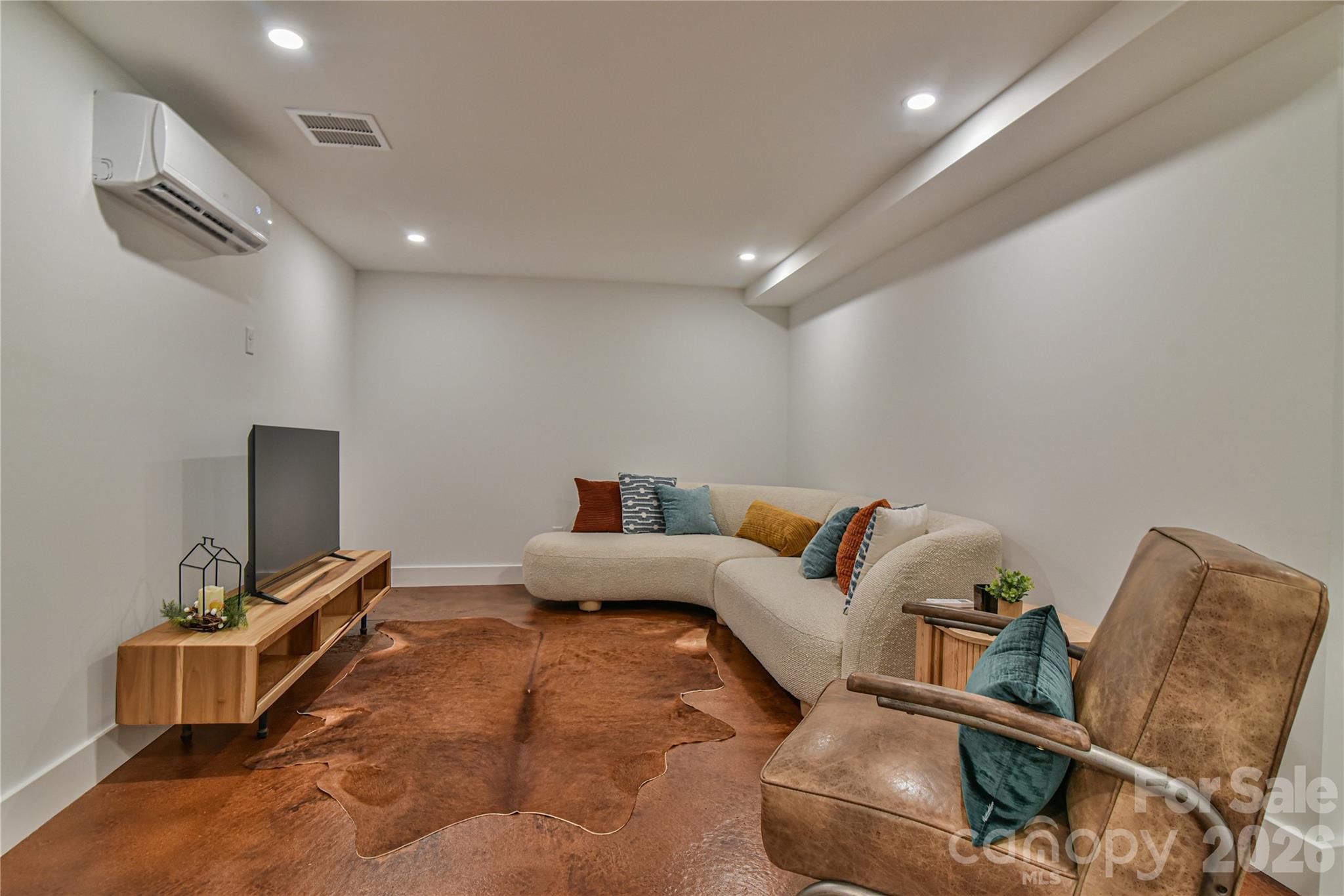 351 Windsor Road Property Photo 29