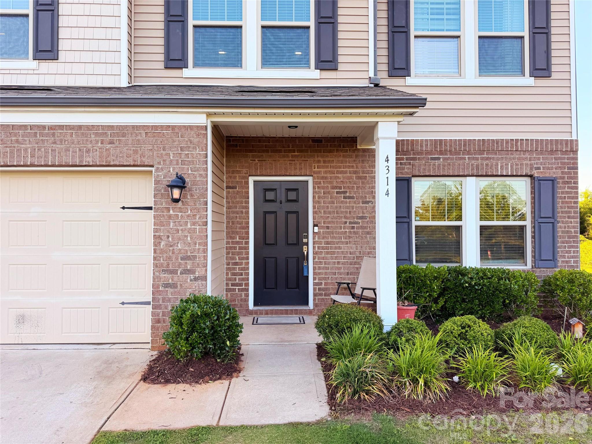 4314 Collingham Drive Property Photo 3