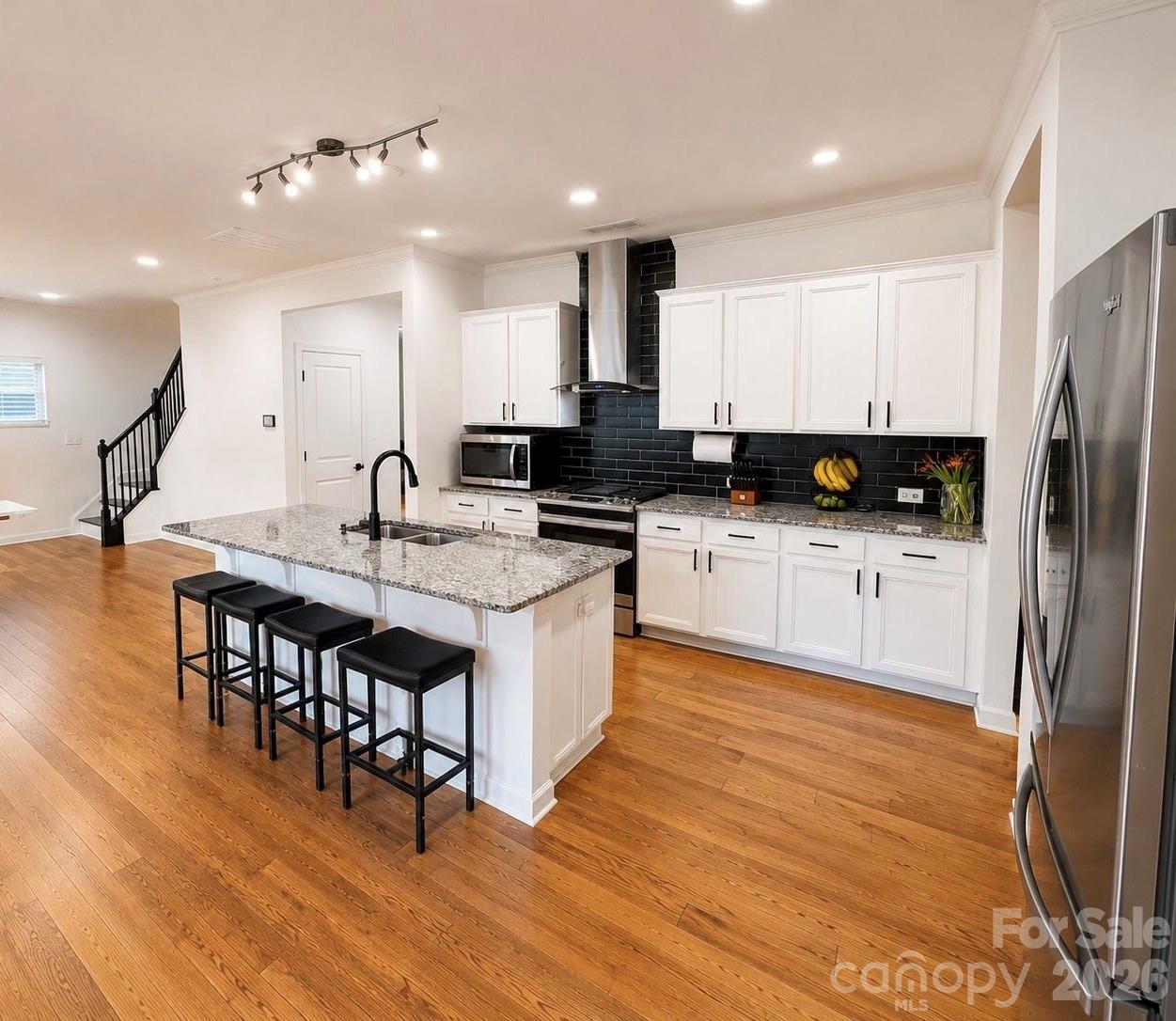 4314 Collingham Drive Property Photo 7