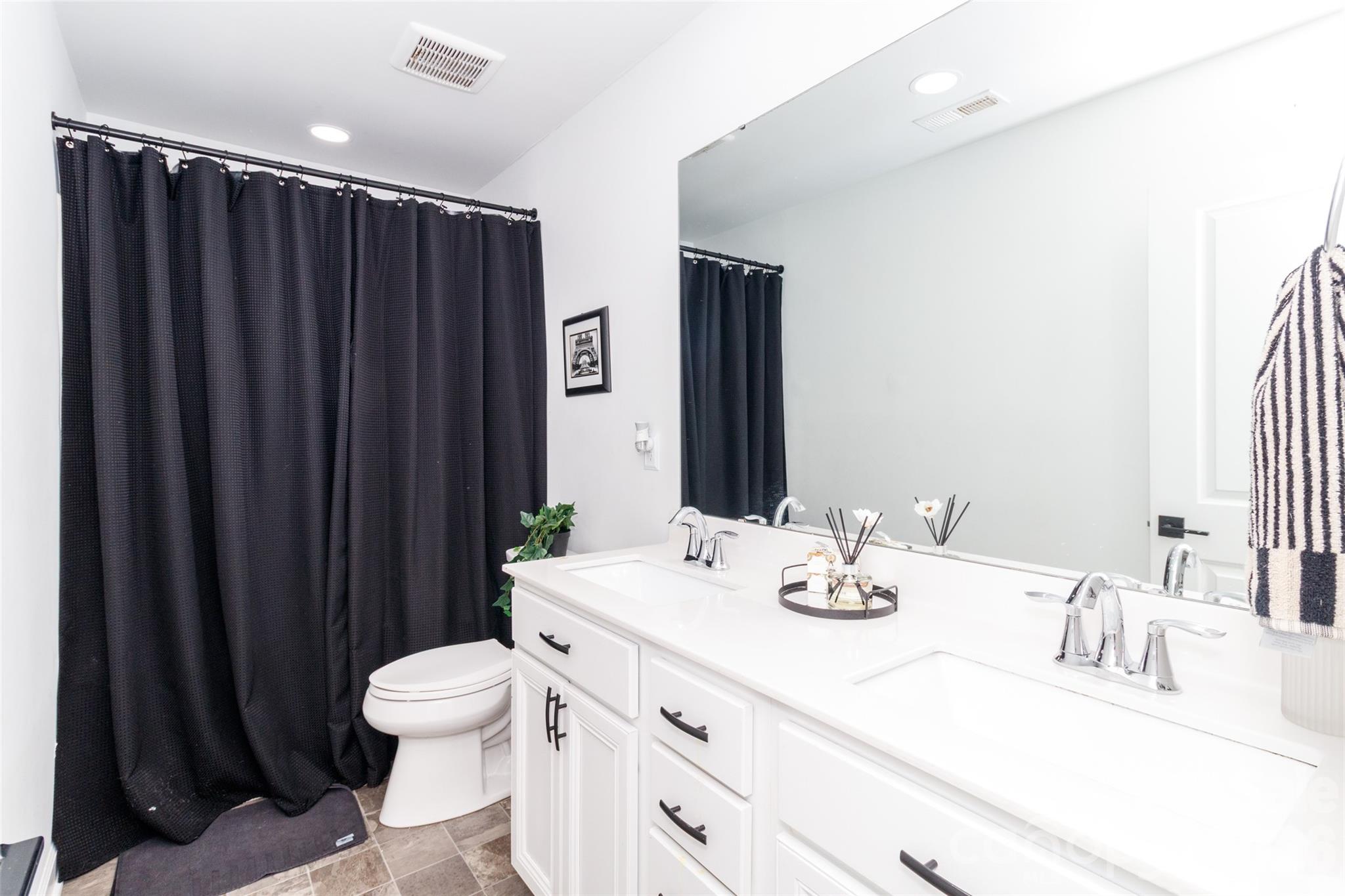 4314 Collingham Drive Property Photo 24