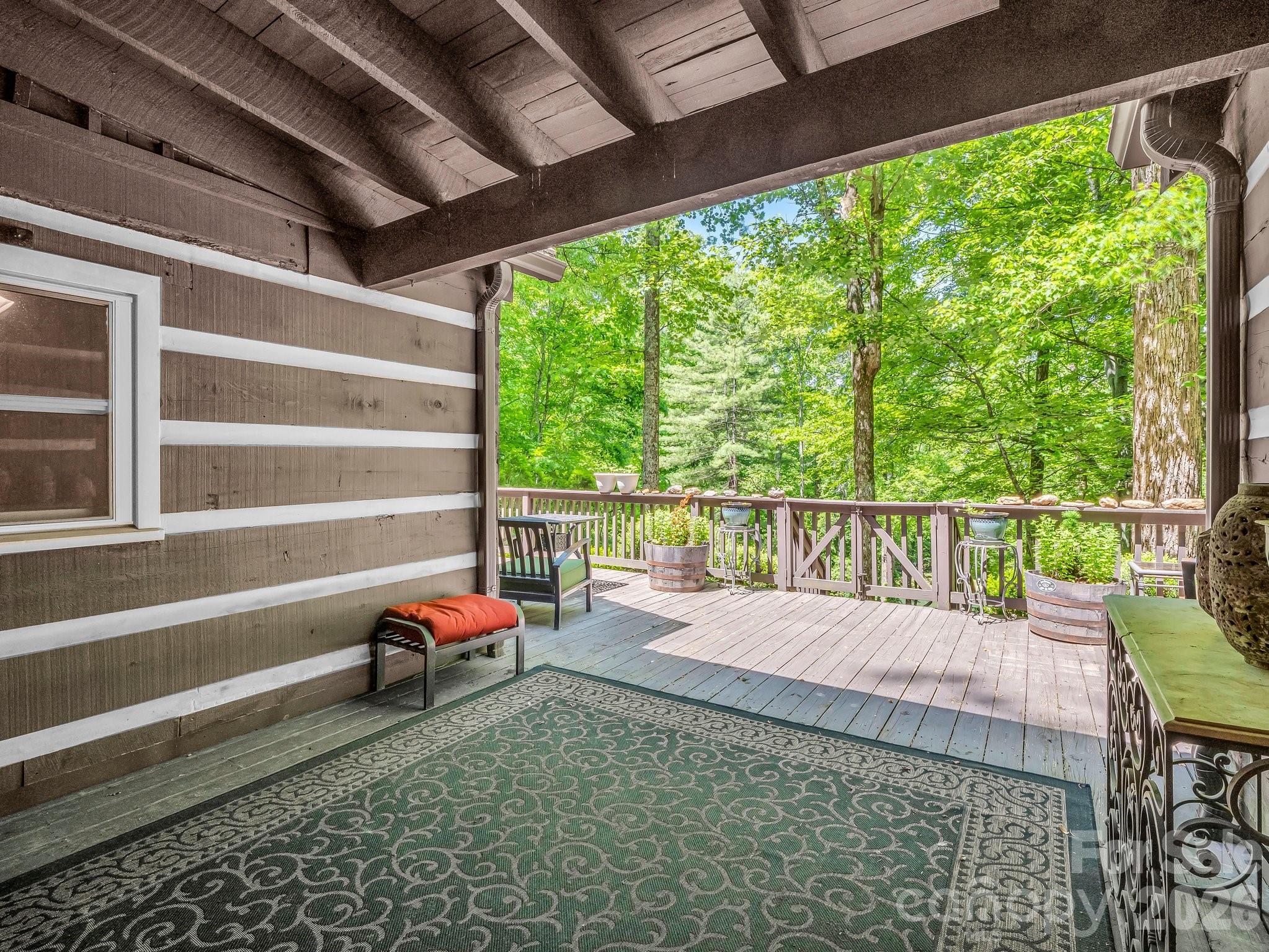 980 Mountain Forest Drive Property Photo 38