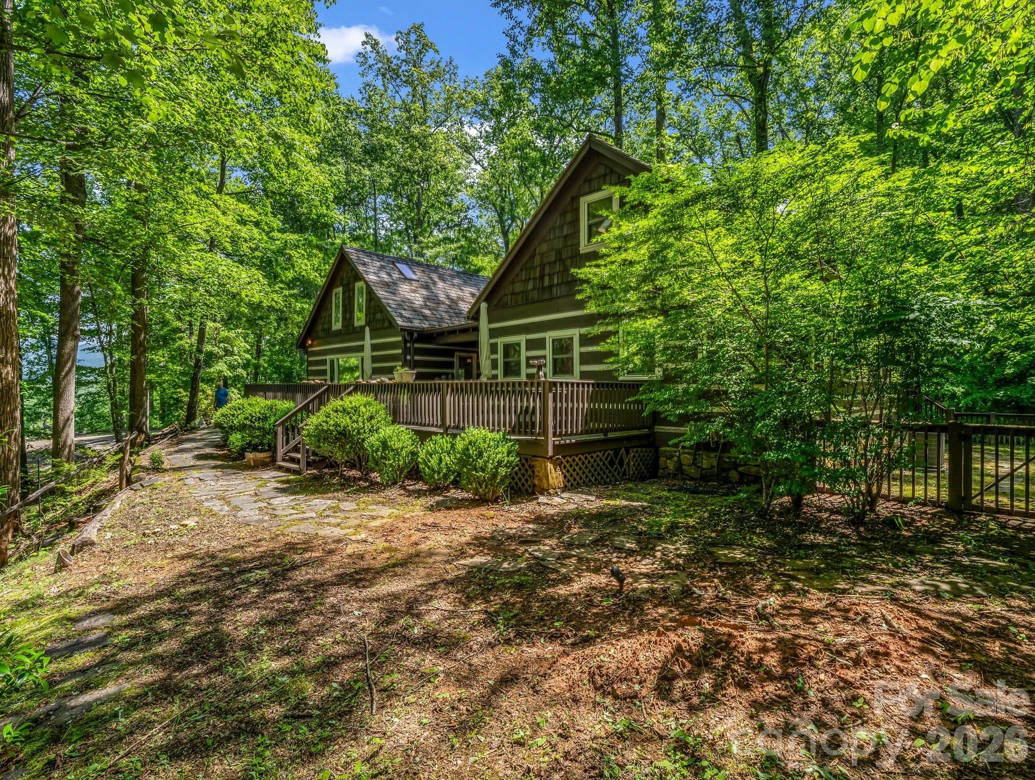 980 Mountain Forest Drive Property Photo 42