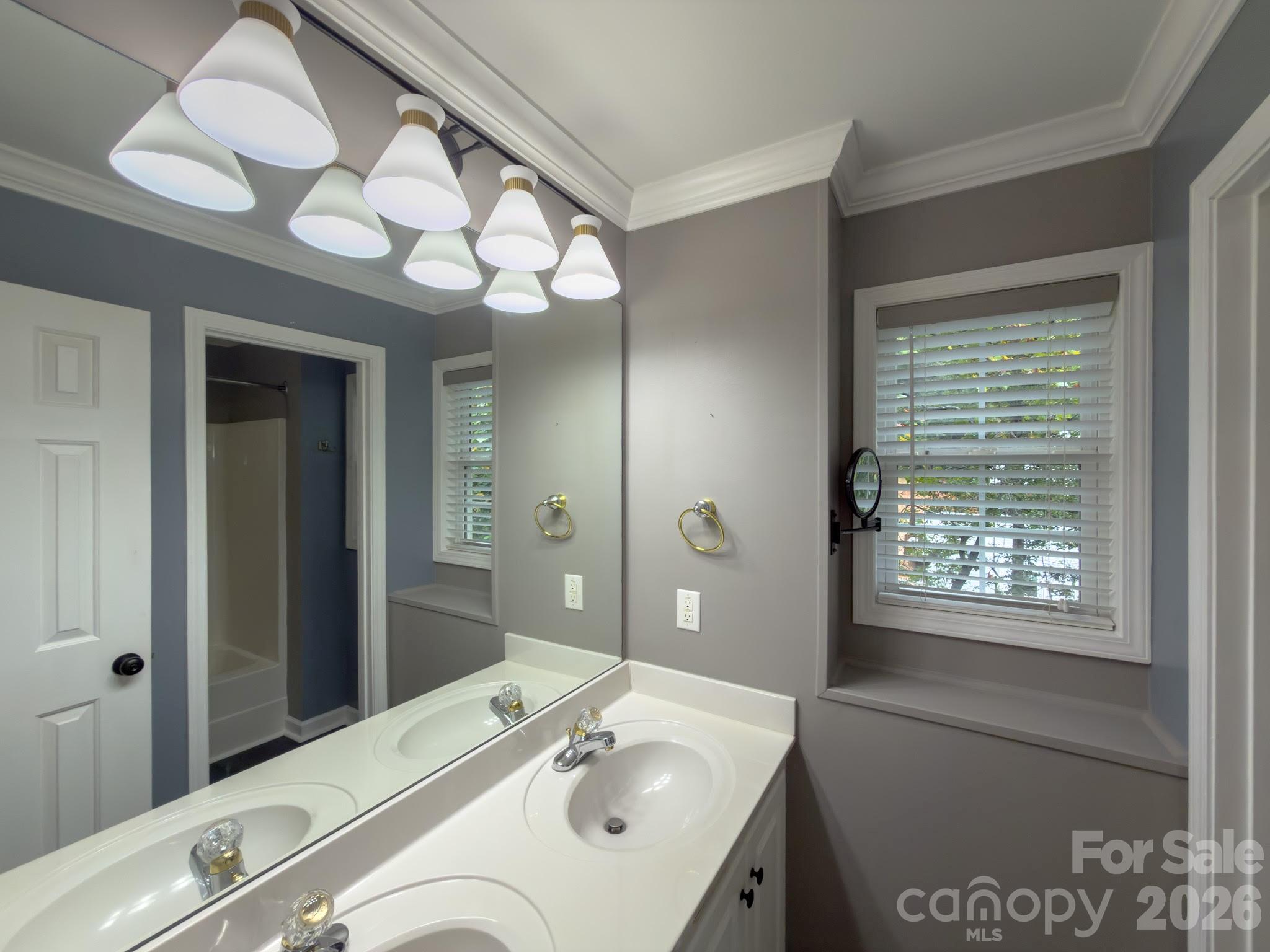 5780 Crown Terrace Property Photo 27