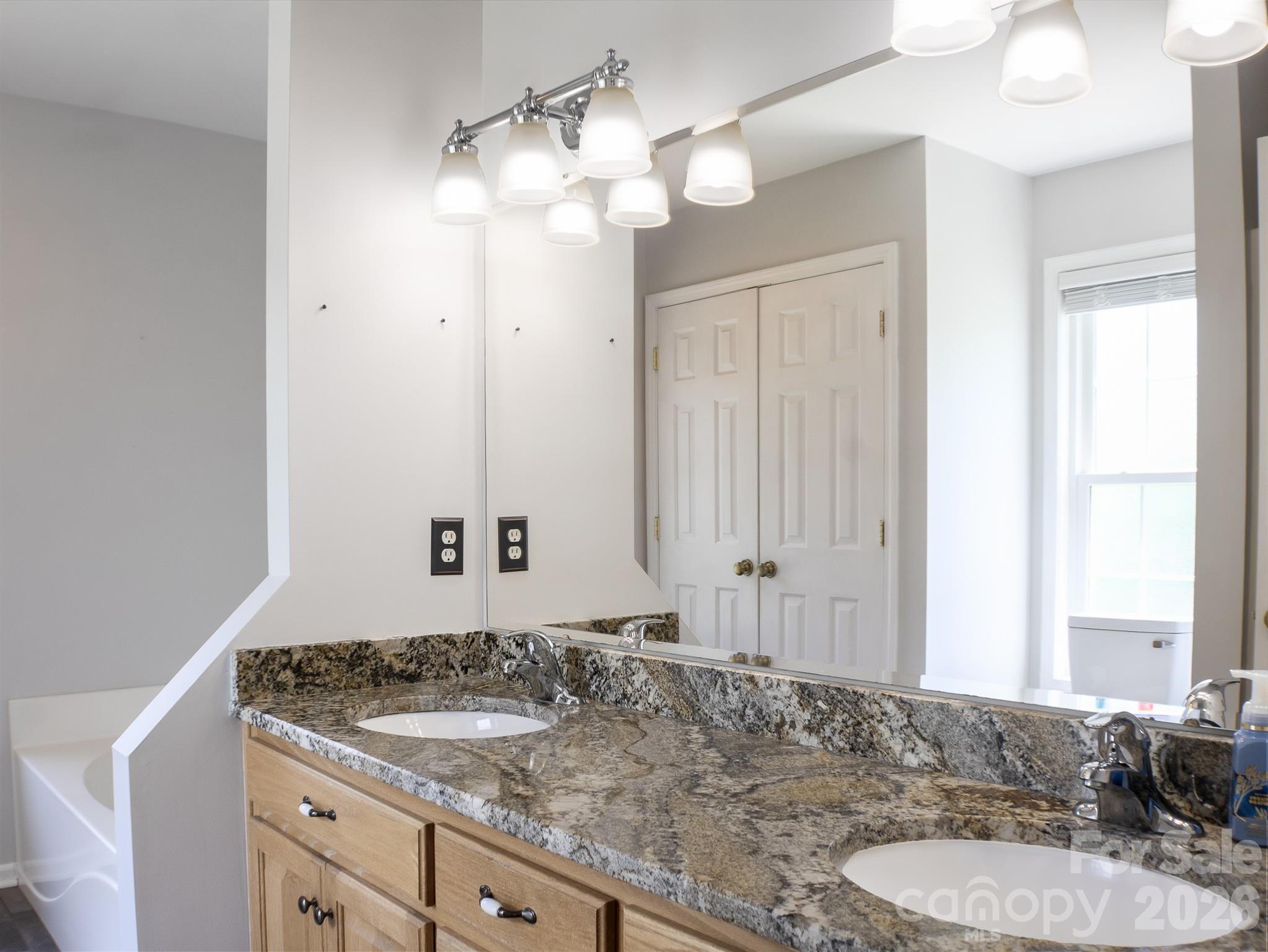 305 Imperial Way Property Photo 12