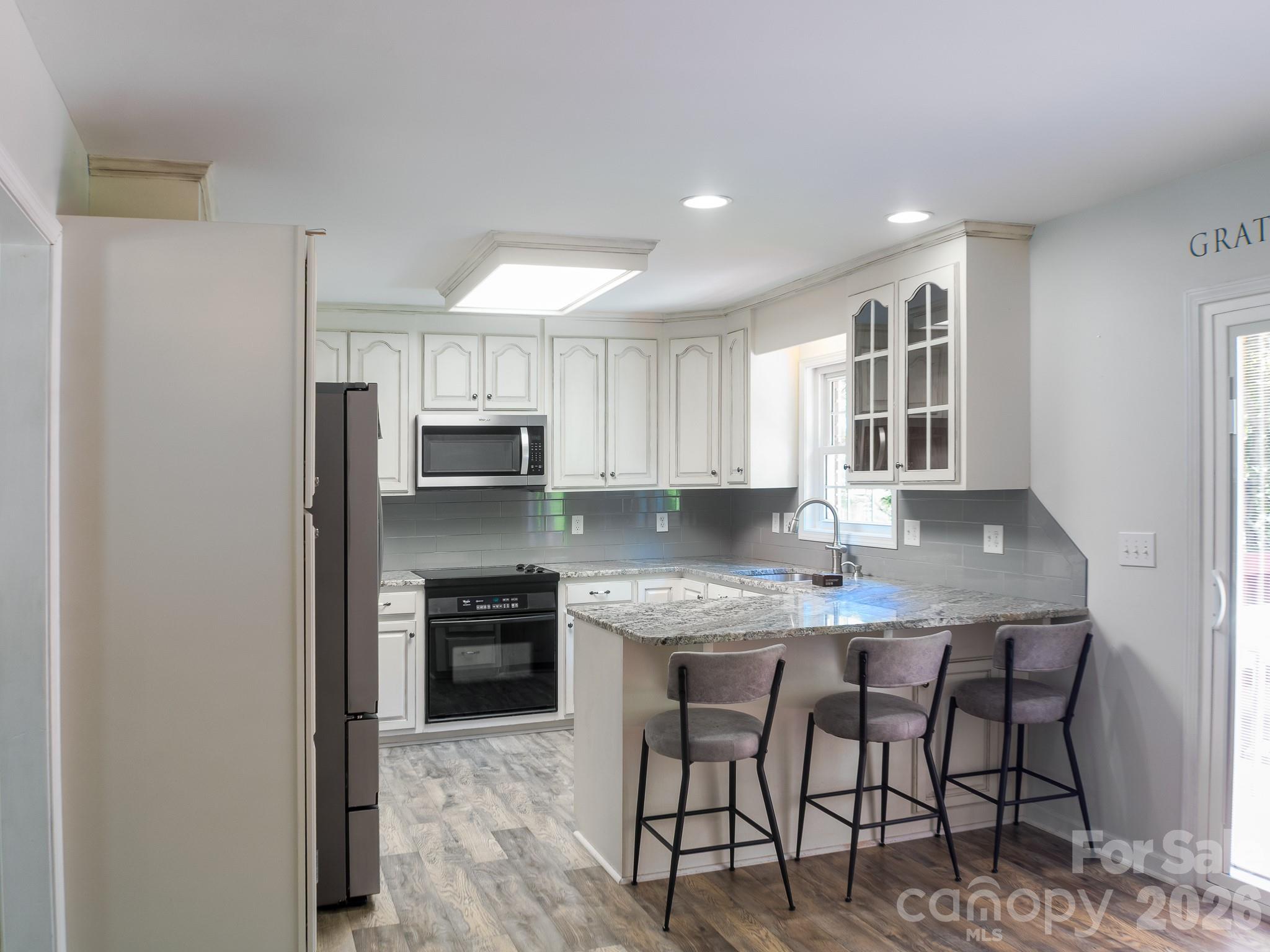 305 Imperial Way Property Photo 21