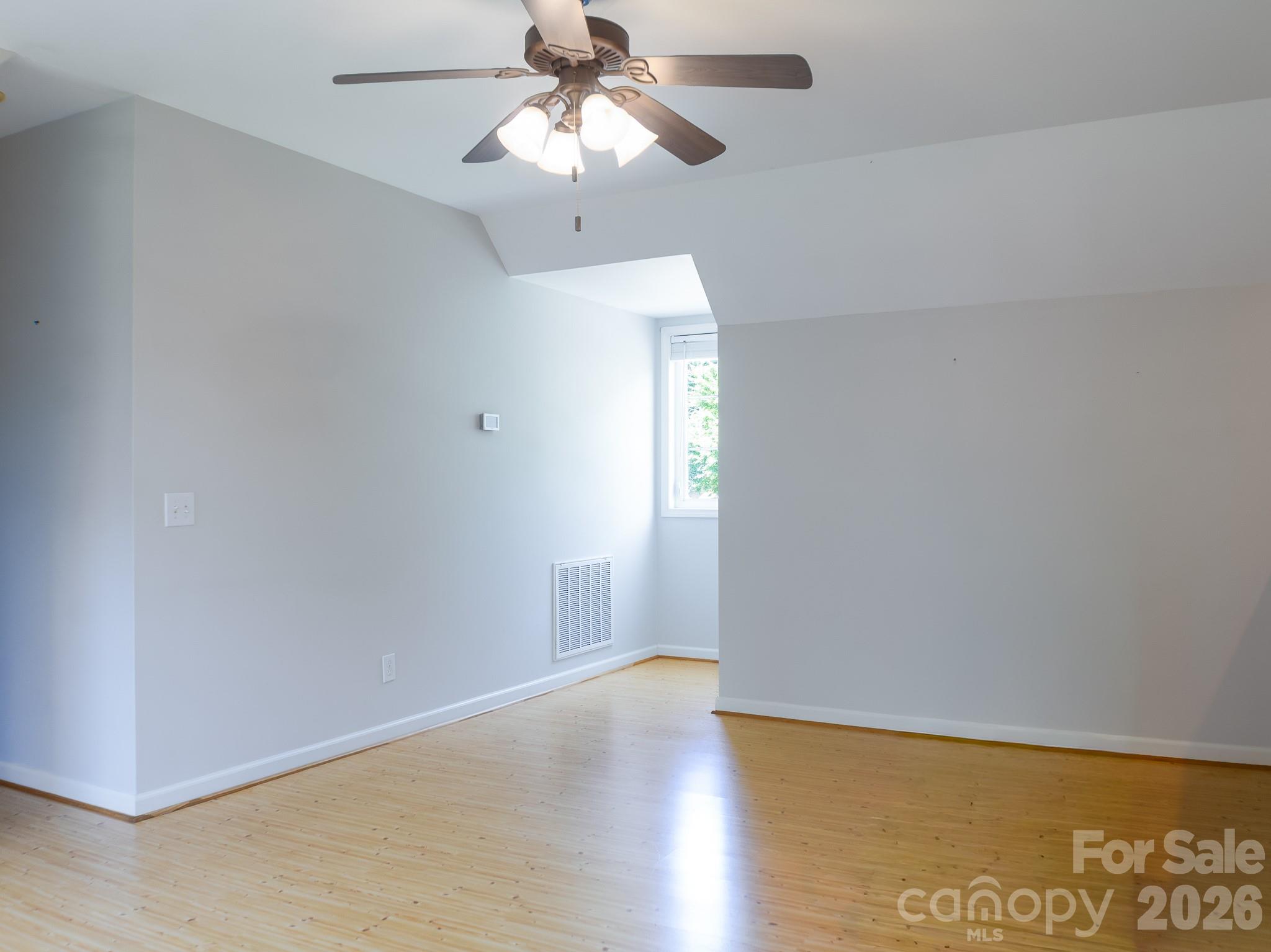 305 Imperial Way Property Photo 35
