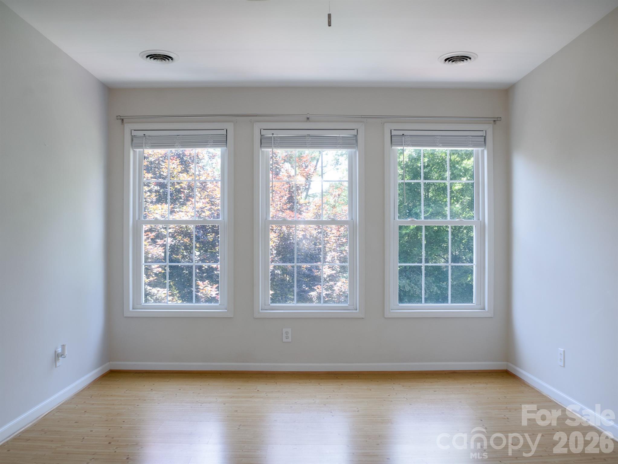 305 Imperial Way Property Photo 37