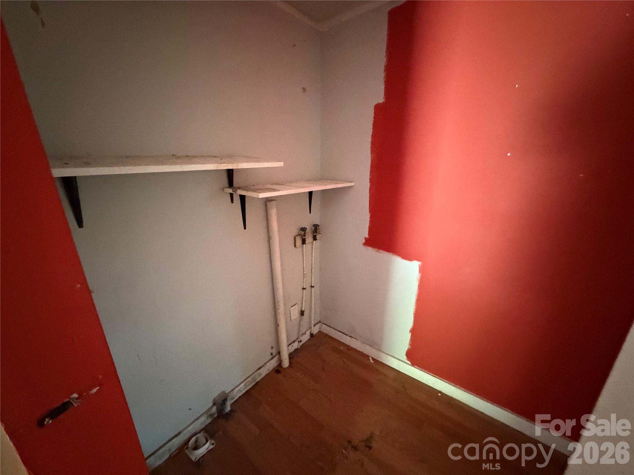 2528 Gardner Street Property Photo 10