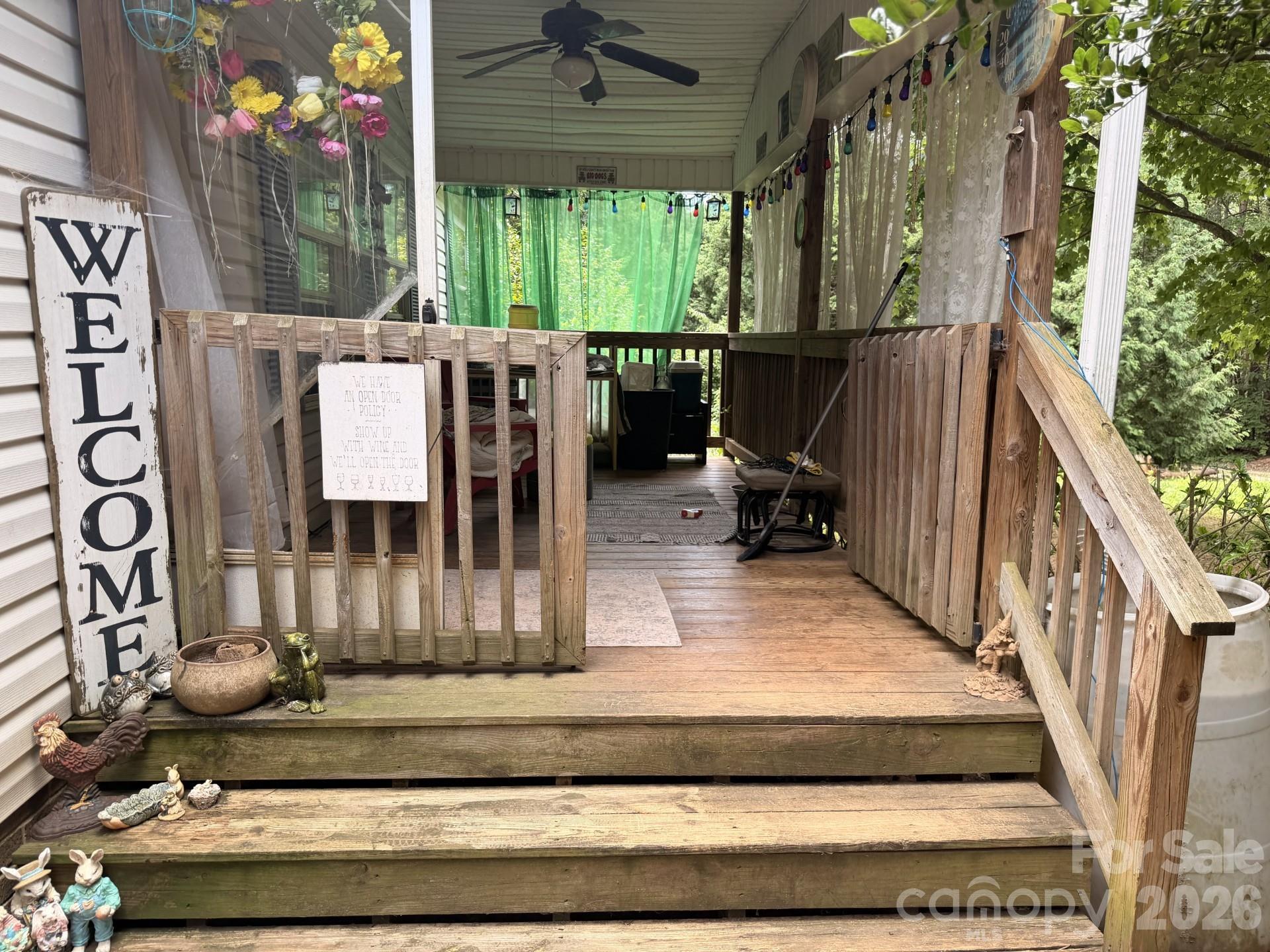 115 Stampede Drive Property Photo 2