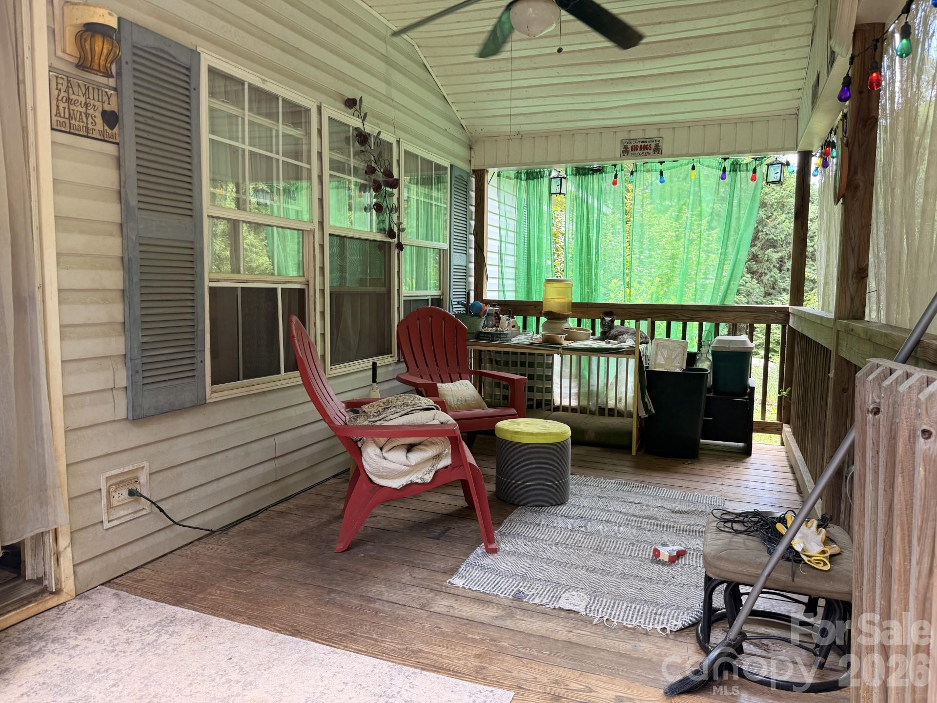 115 Stampede Drive Property Photo 3