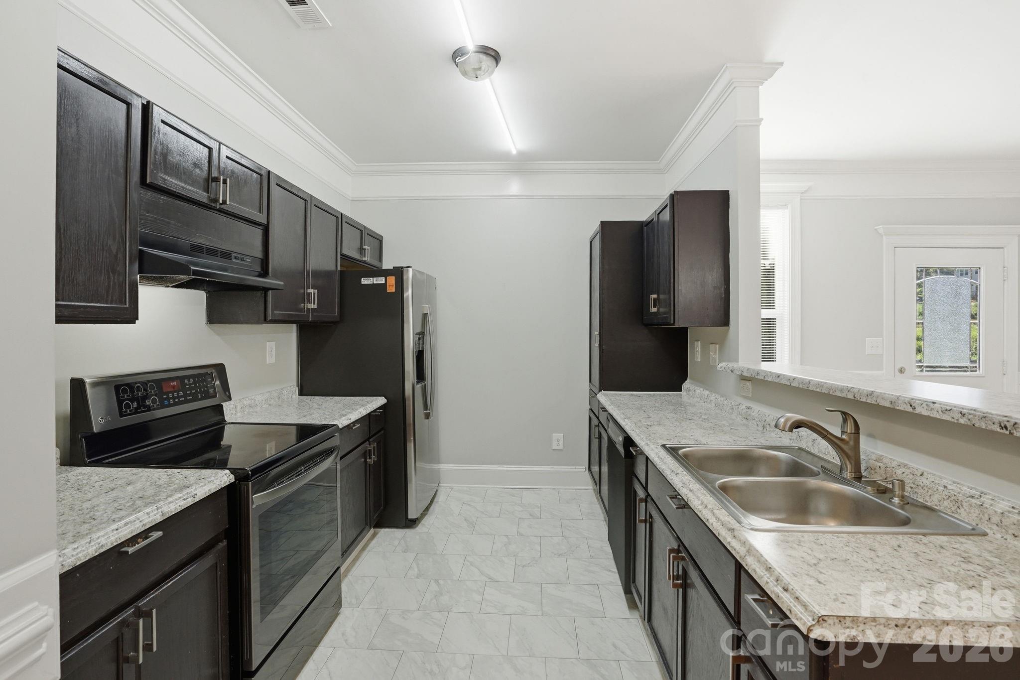 411 W Sullivan Street Property Photo 18