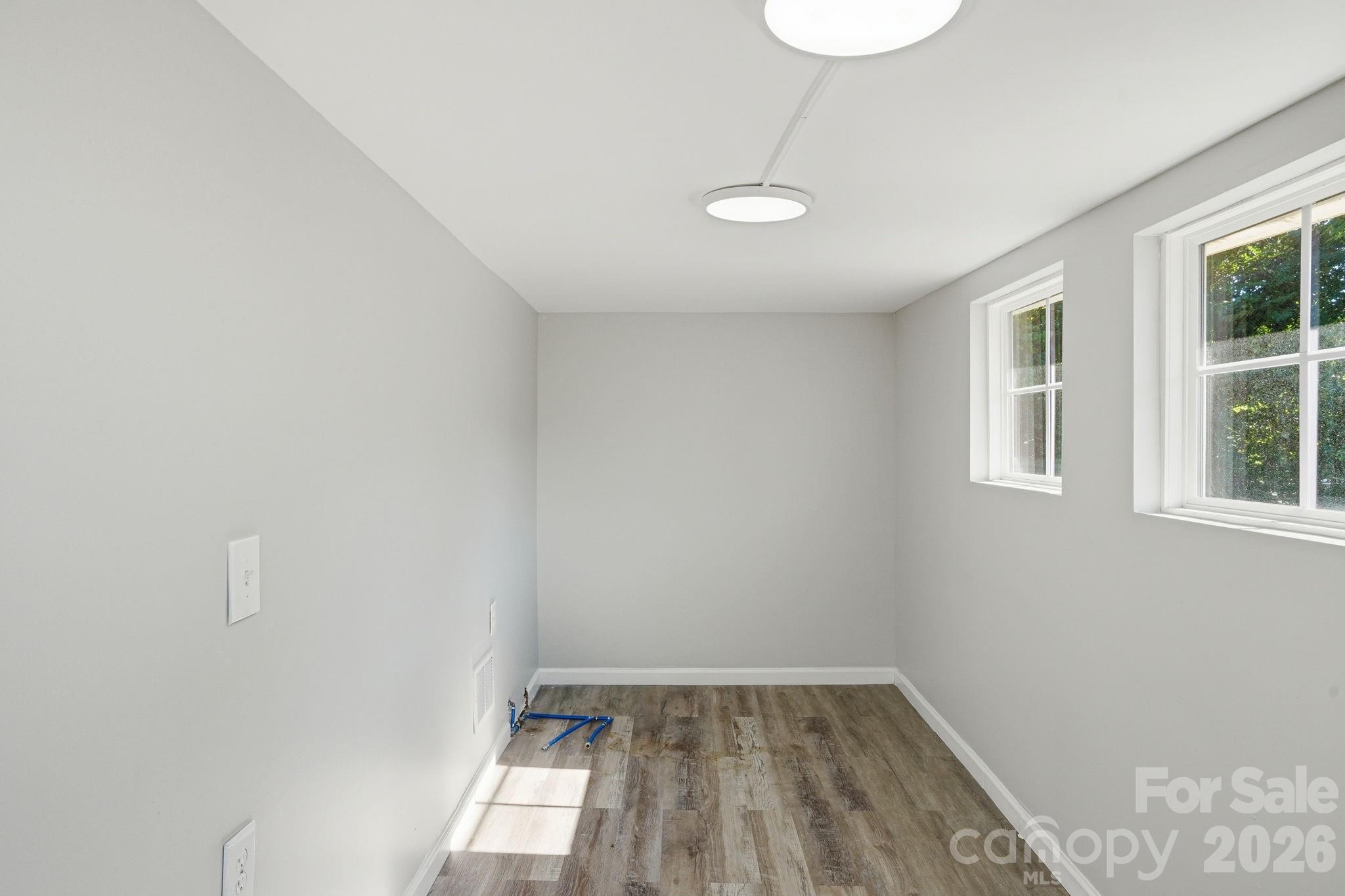 411 W Sullivan Street Property Photo 25