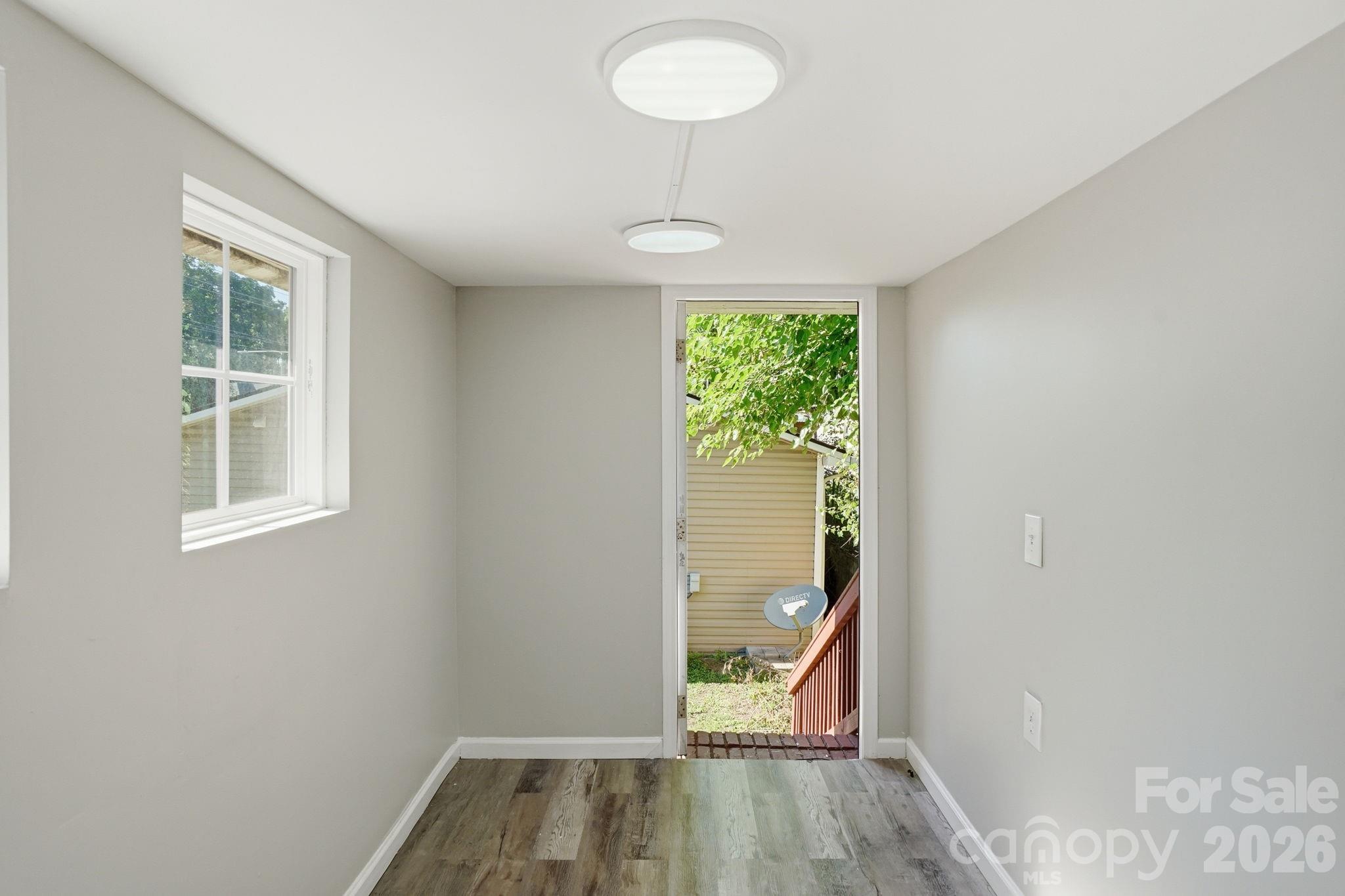 411 W Sullivan Street Property Photo 26