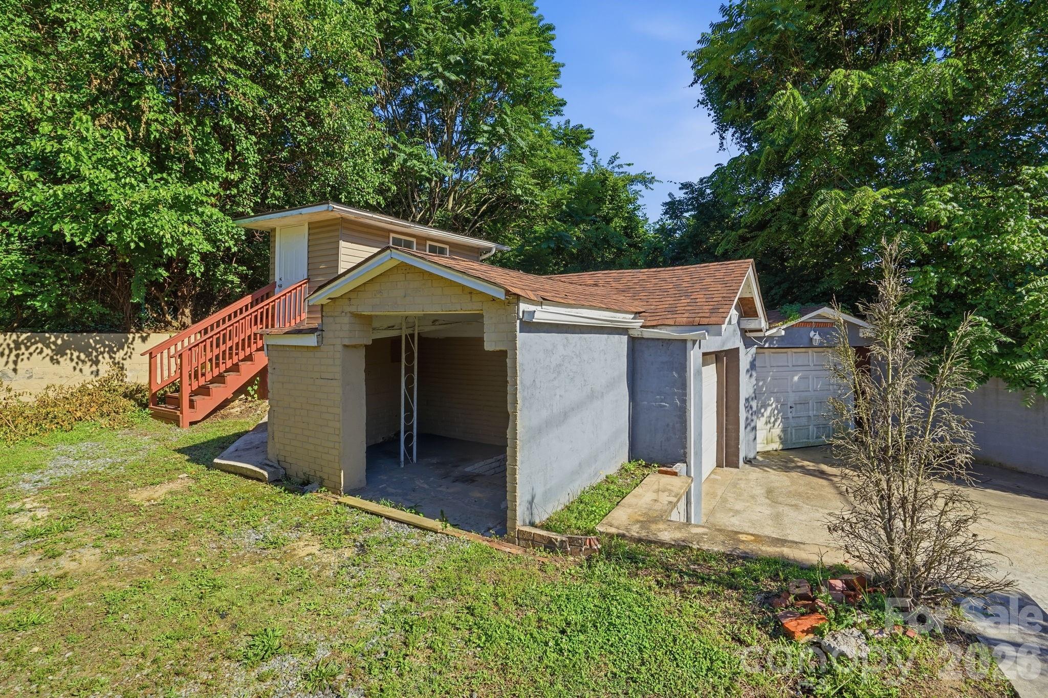 411 W Sullivan Street Property Photo 40