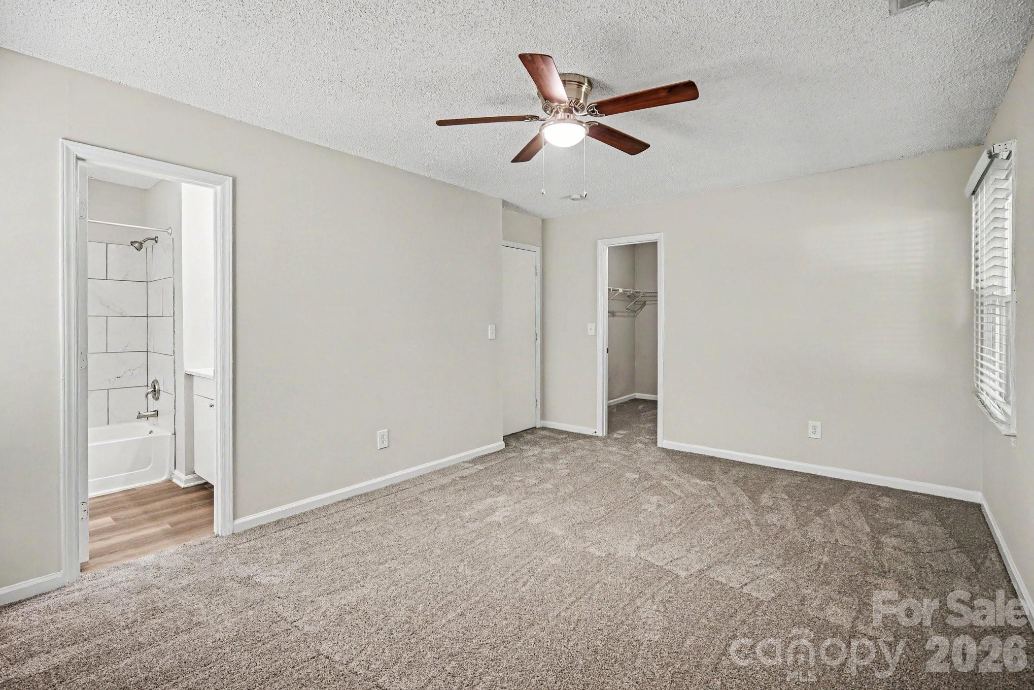 1530 Teddington Drive Property Photo 2