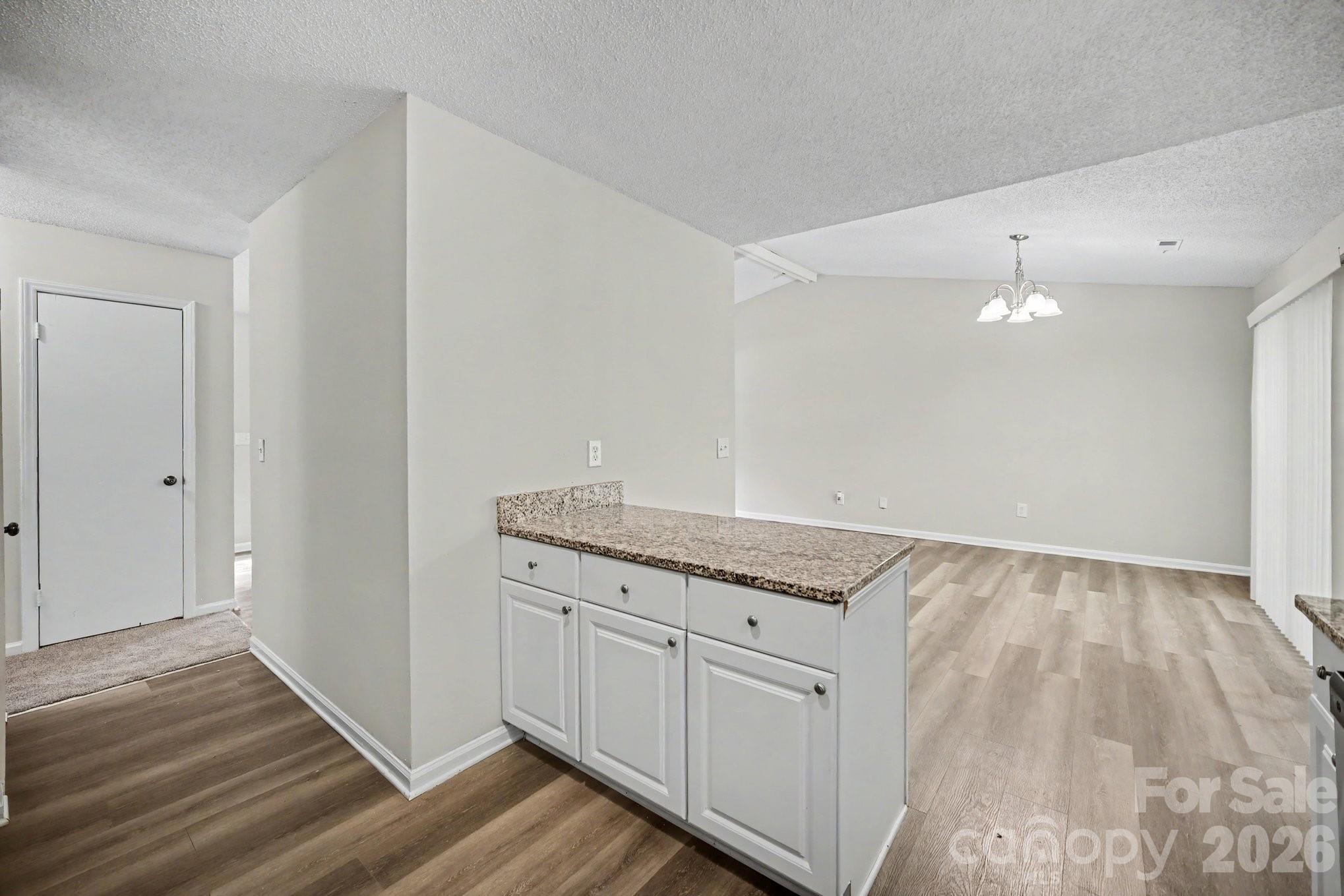 1530 Teddington Drive Property Photo 14