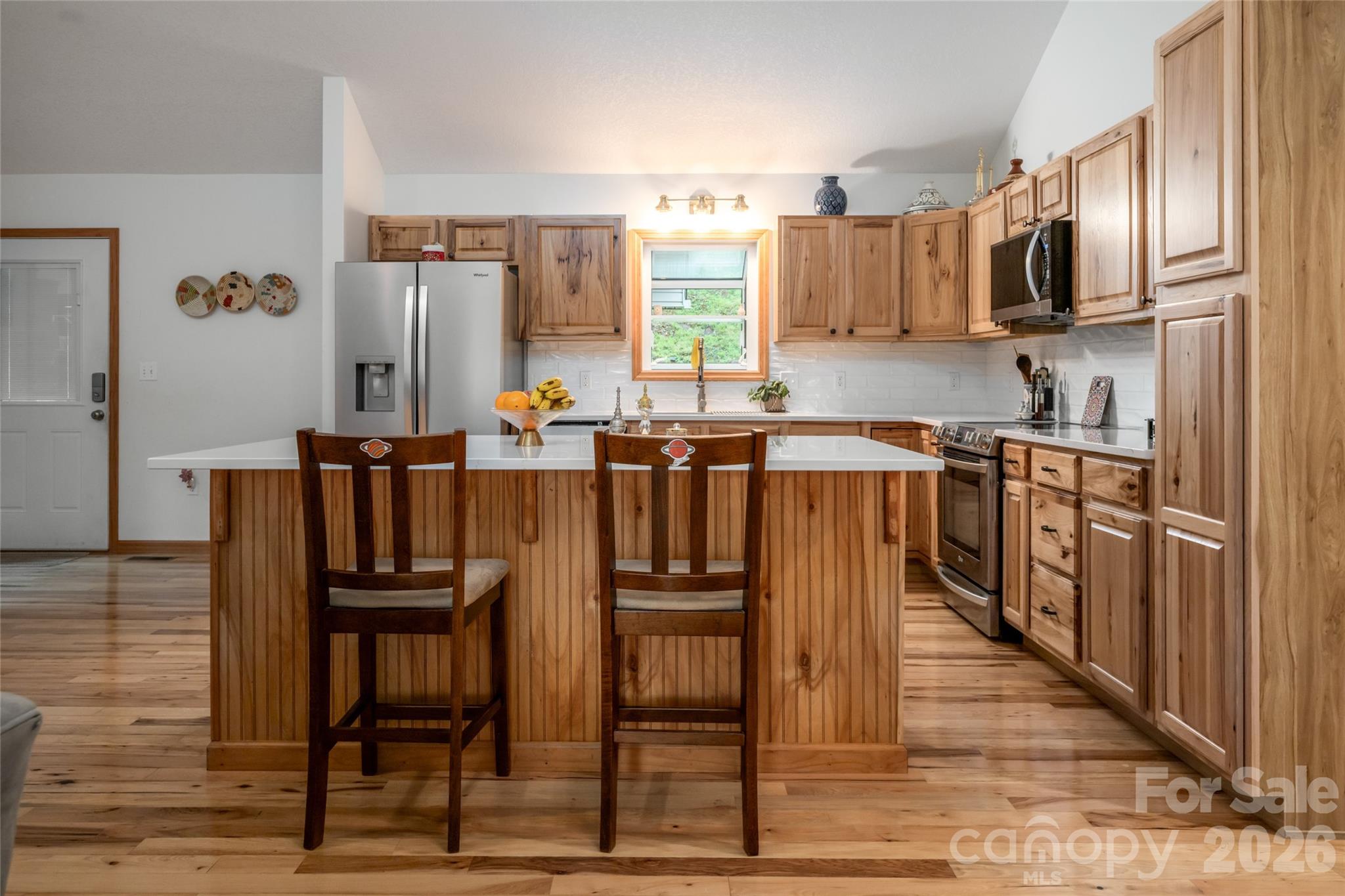 980 S River Road Property Photo 4