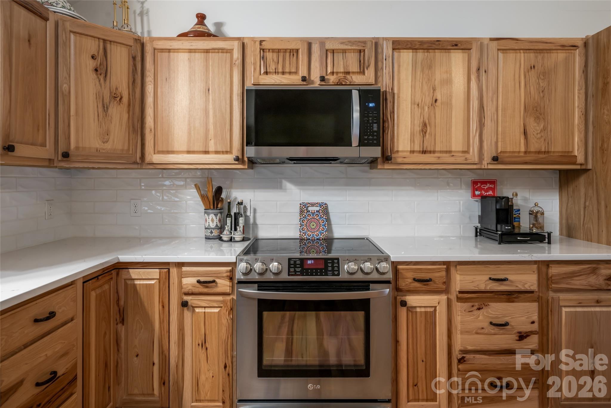 980 S River Road Property Photo 18